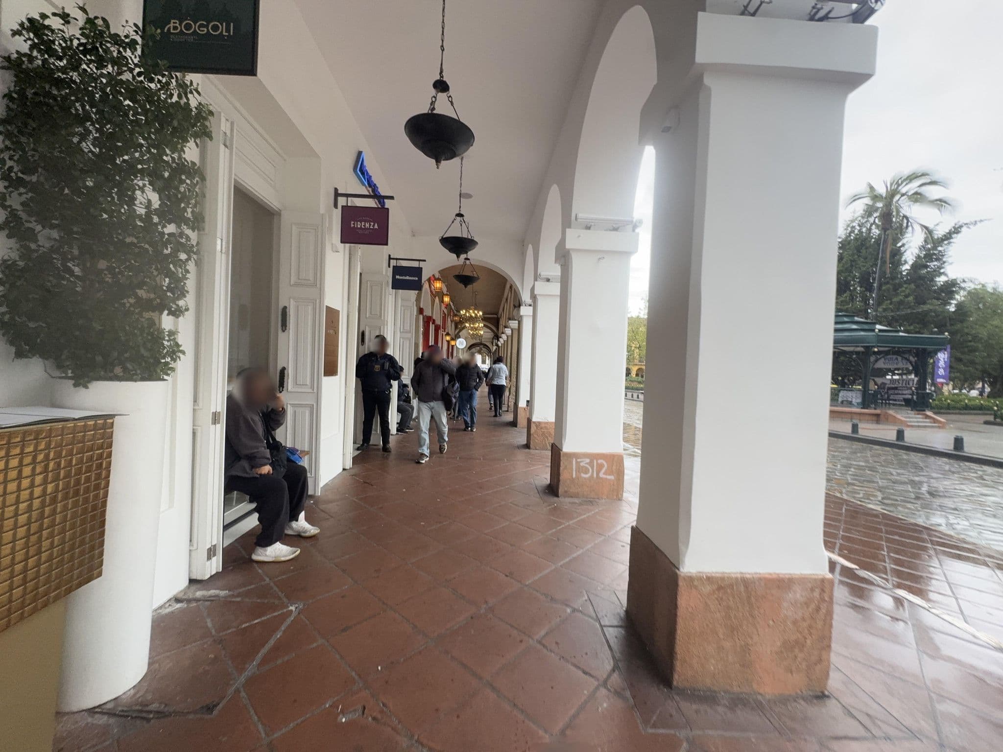 Street view near Casa Firenza, Cuenca