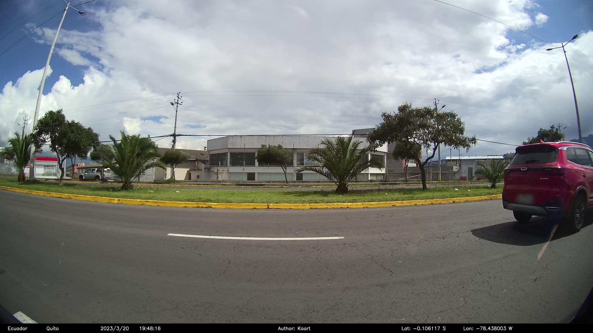 Street view near Complejo LOGIKTEL, Pomasqui — © kaart_2 (CC BY-SA · Mapillary)