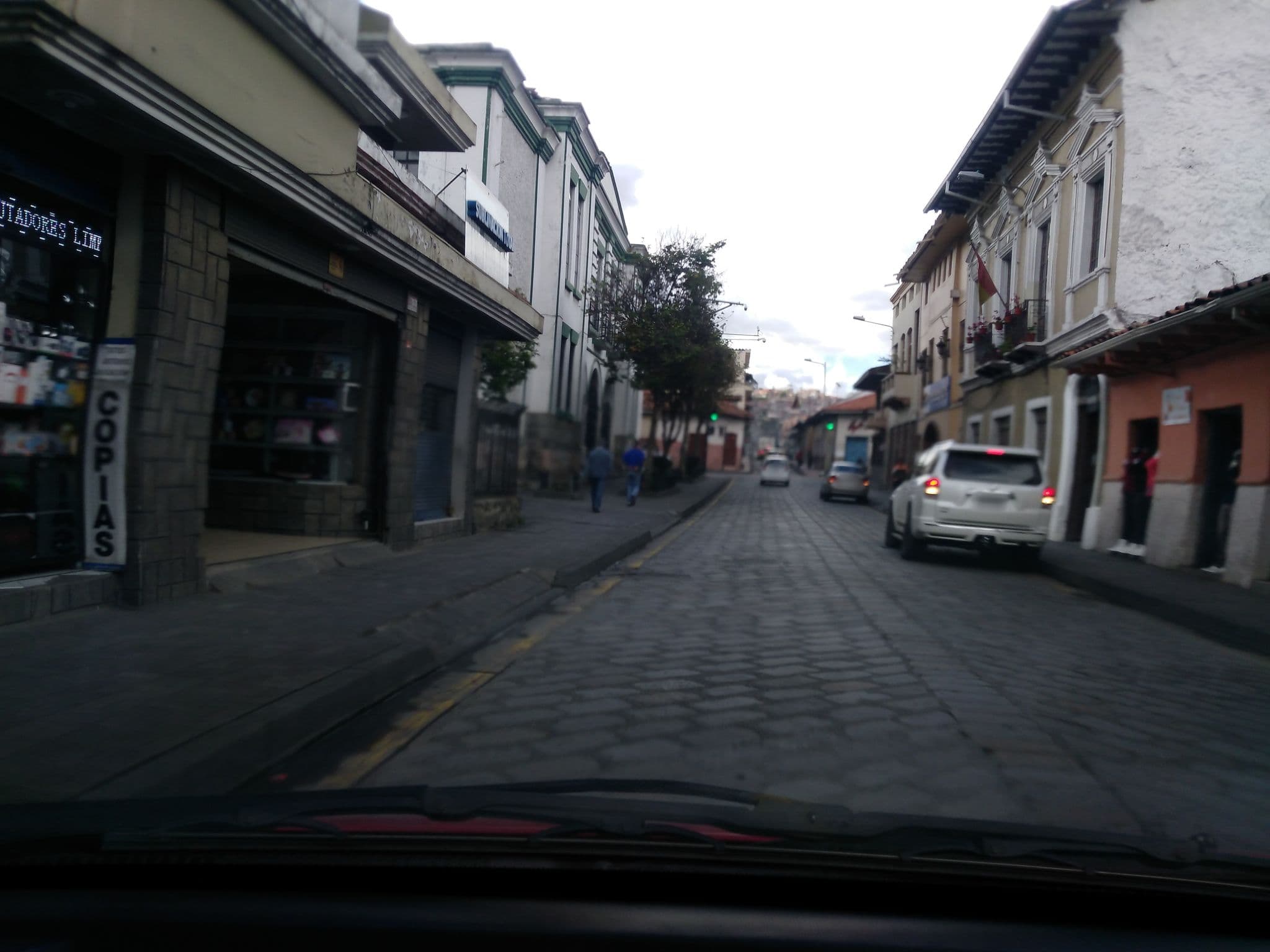 Street view near Hostal Casa Macondo, Cuenca