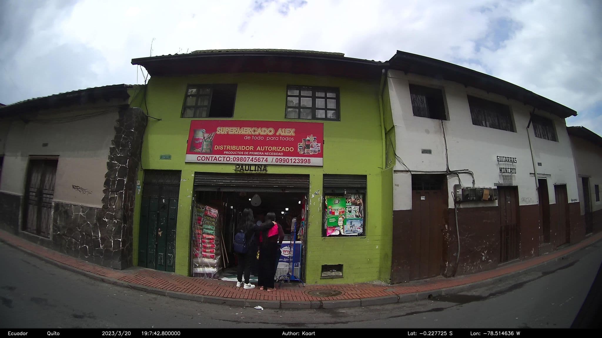 Street view near Wantara Suites, Quito — © kaart_2 (CC BY-SA · Mapillary)