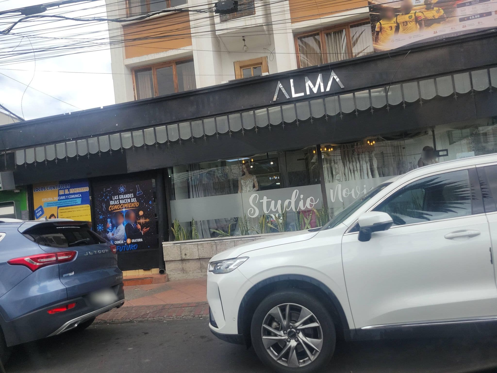 Street view near Hotel Zeus, Riobamba — © snoboa (CC BY-SA · Mapillary)