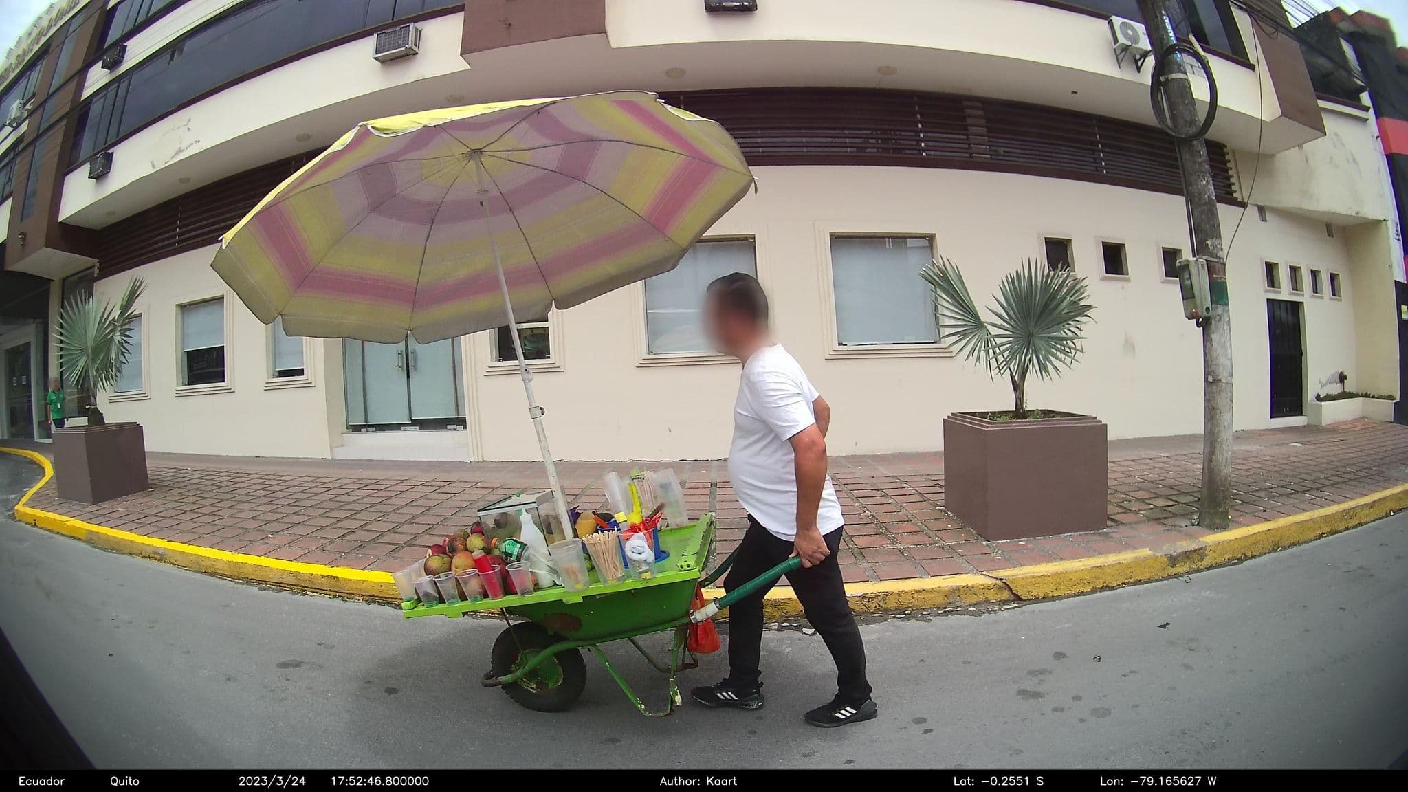 Street view near Grand Hotel Santo Domingo, Santo Domingo de los Colorados — © kaart_2 (CC BY-SA · Mapillary)