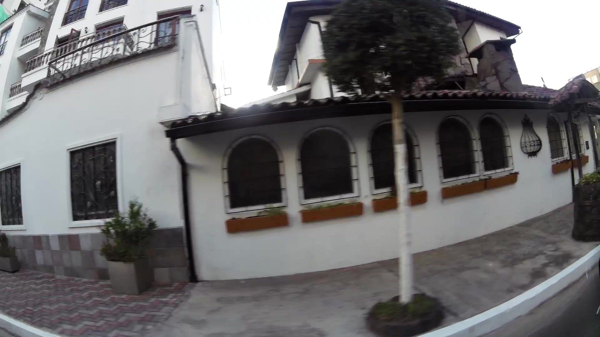 Street view near Ikala Quito Hotel, Quito