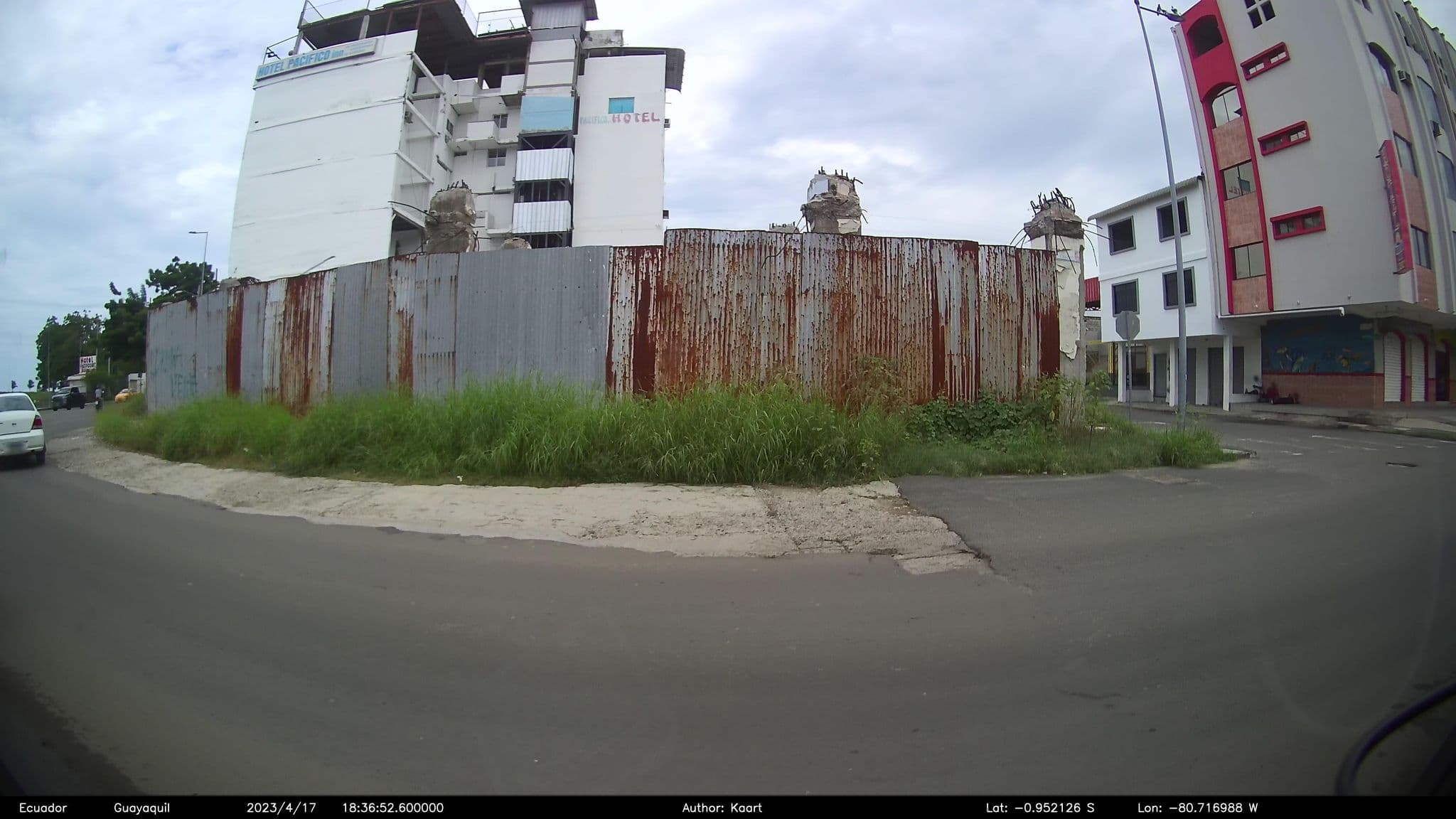 Street view near Pacifico Hotel Inn, Manta — © kaart_2 (CC BY-SA · Mapillary)