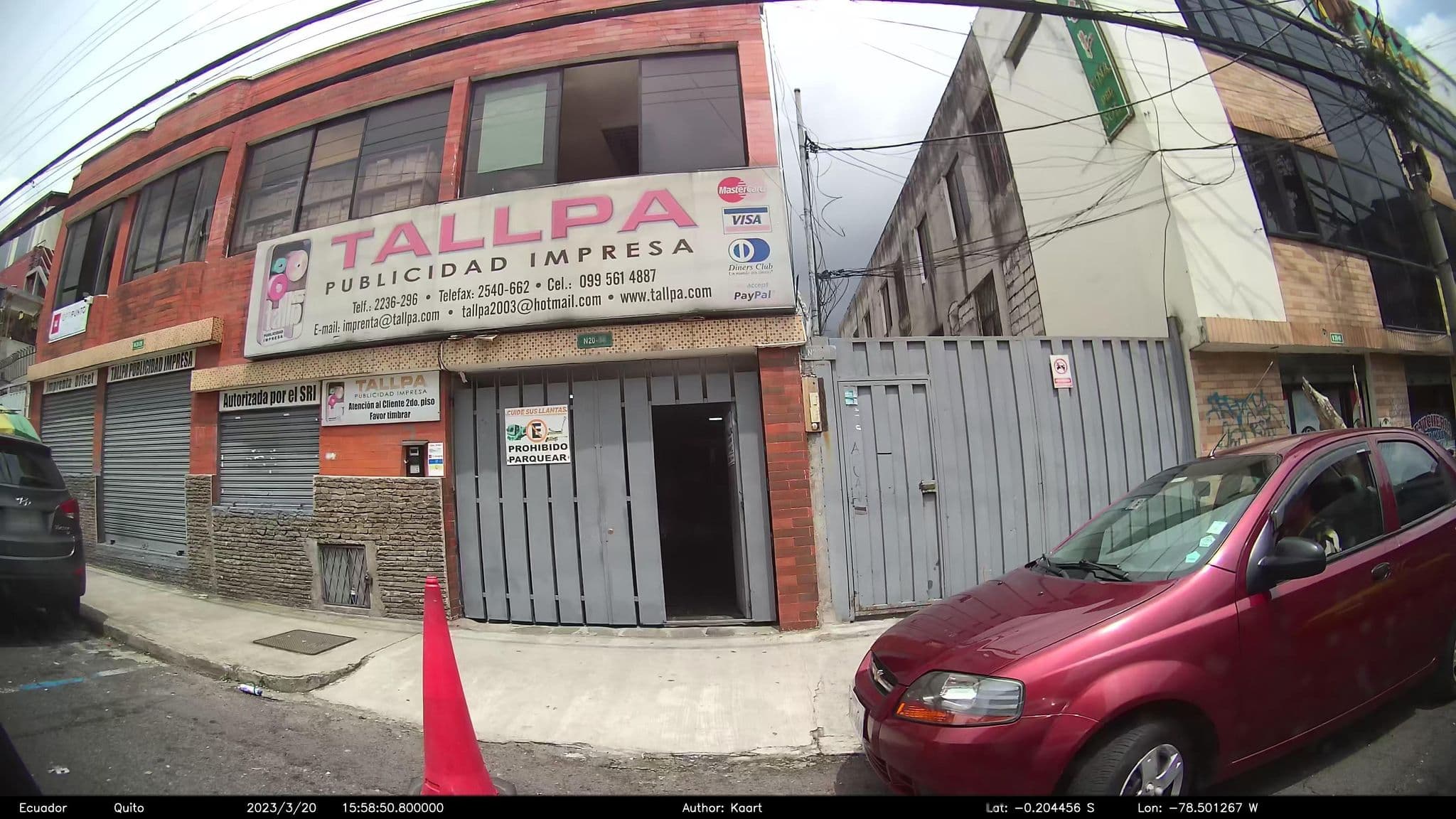 Street view near Hotel Vina Del Sol, Quito