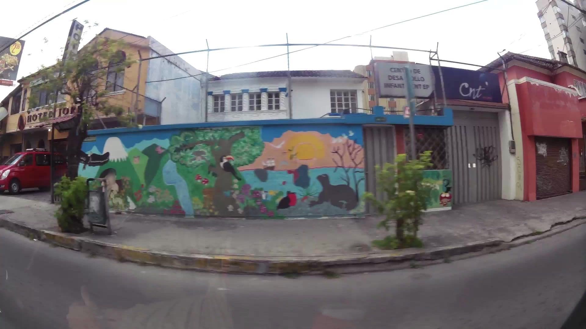Street view near Saint Thomas Hotel, Quito