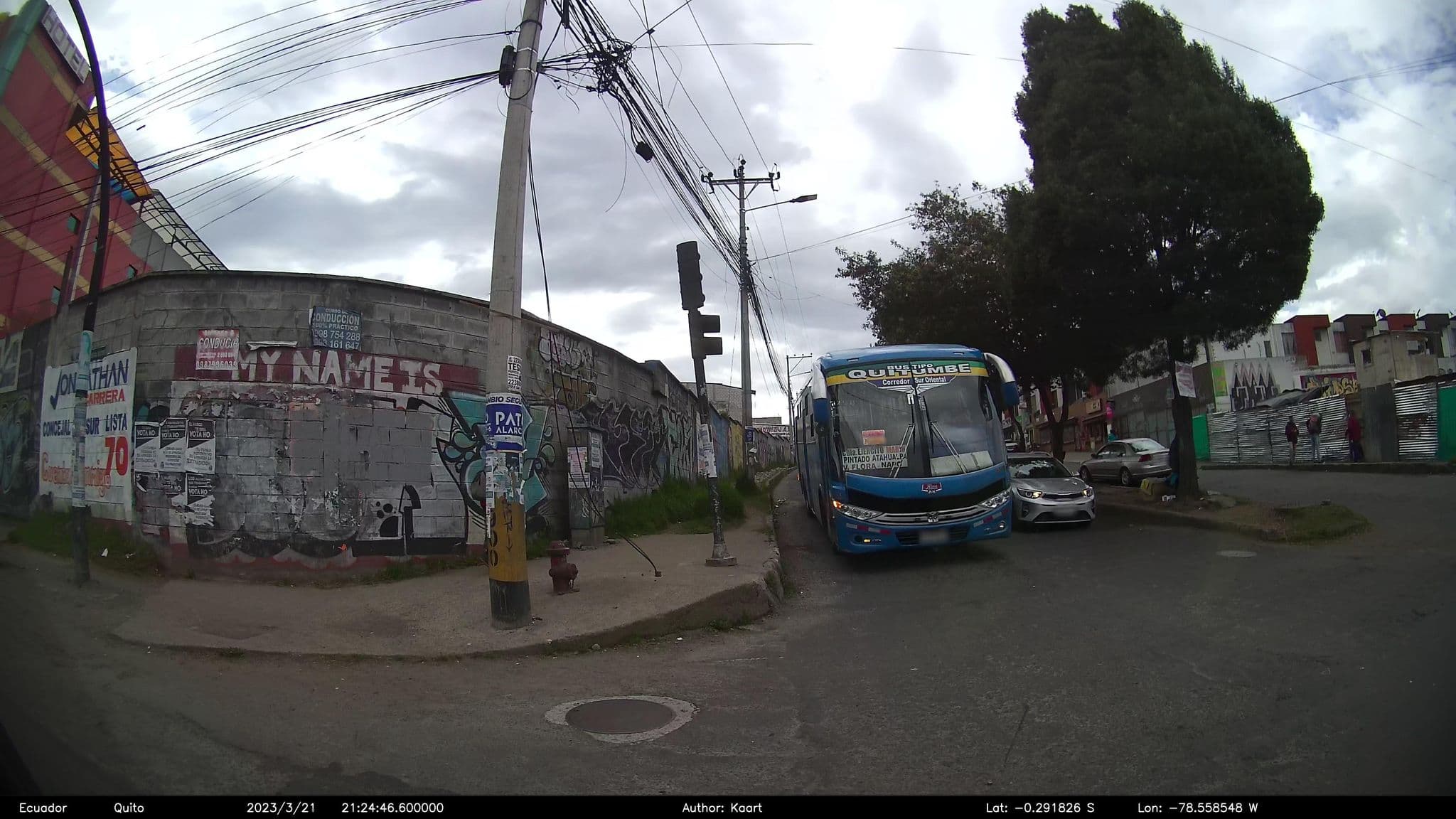Street view near Hotel Gran Quitumbe, Quito