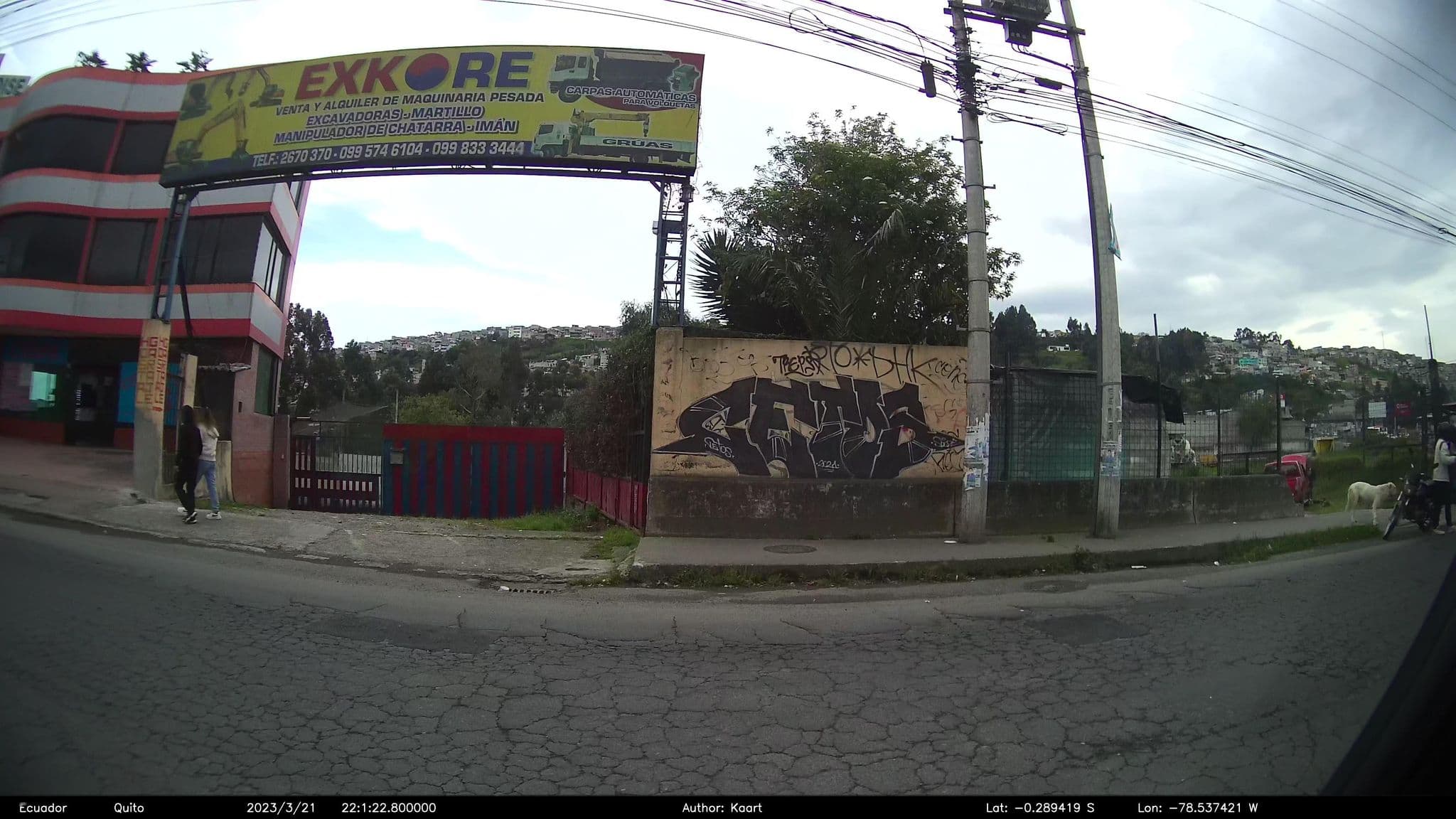 Street view near Hostal Paradise, Quito