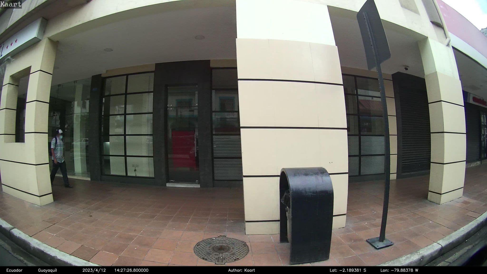 Street view near Hotel CityPlaza, Guayaquil
