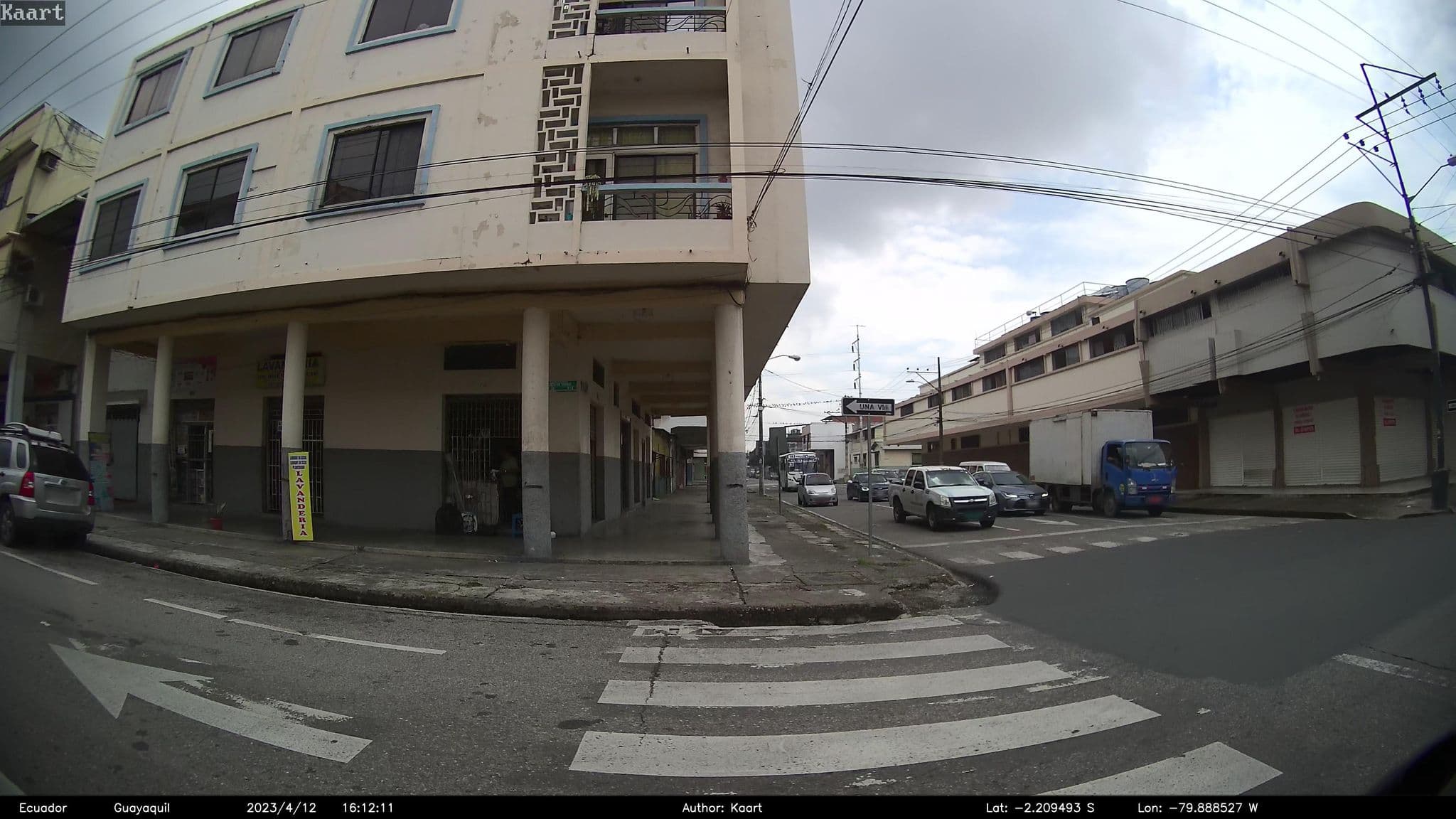 Street view near Hogar Calderón Ayluardo - Junta de Beneficiencia, Guayaquil