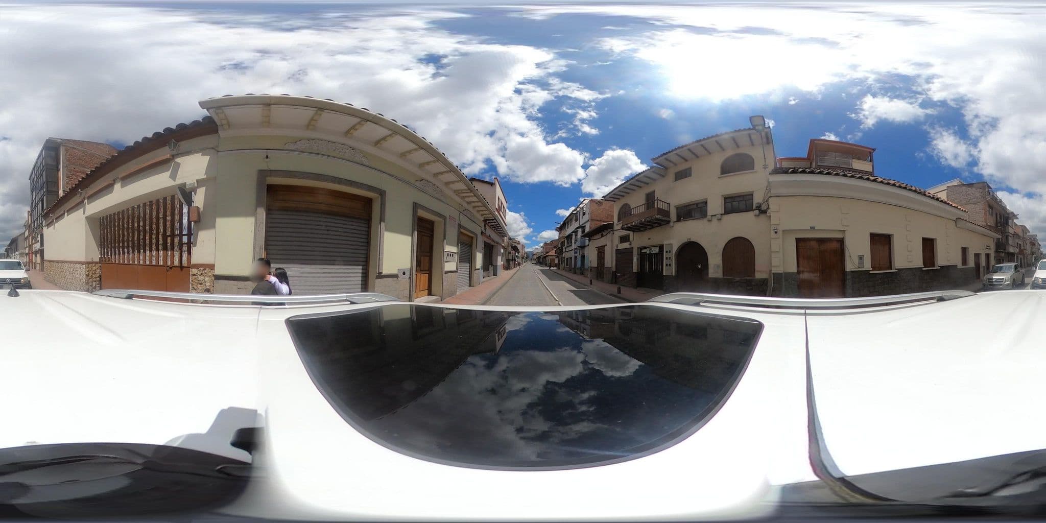 Street view near Hotel El Morlaco, Cuenca