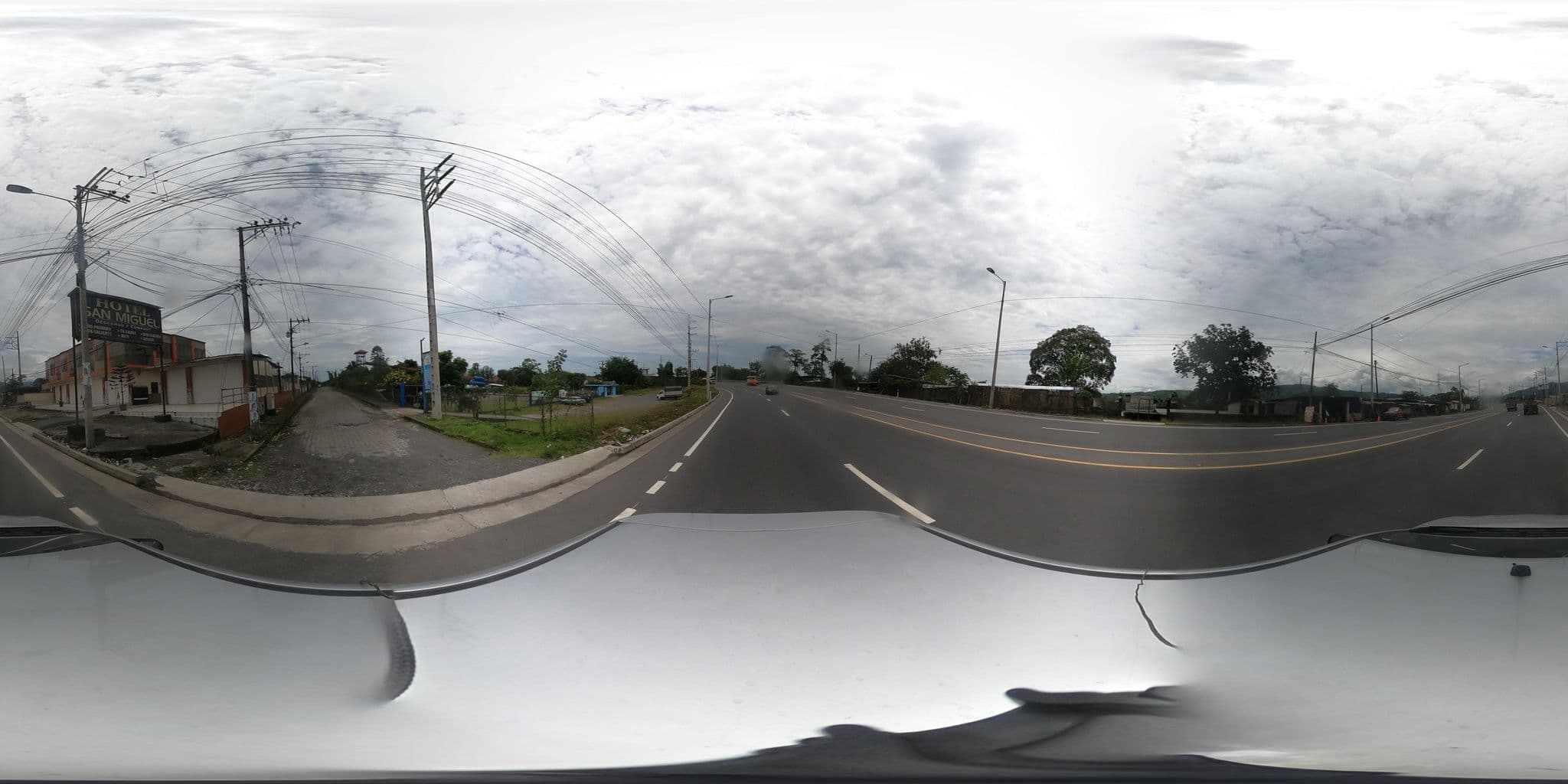 Street view near Hotel San Miguel, Santo Domingo de los Colorados — © kaart_2 (CC BY-SA · Mapillary)