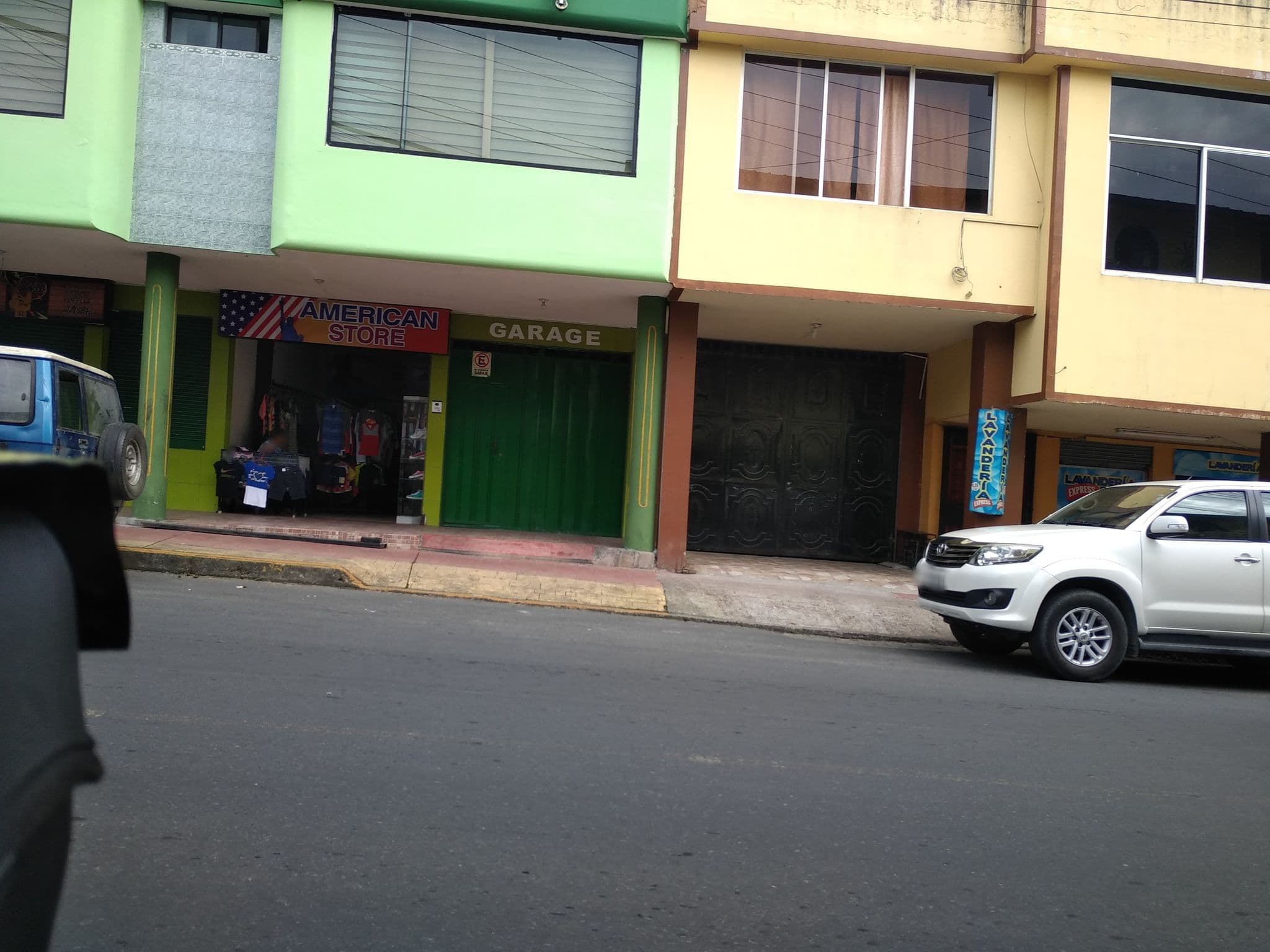 Street view near Las Palmas, Puyo — © nomadmapper (CC BY-SA · Mapillary)
