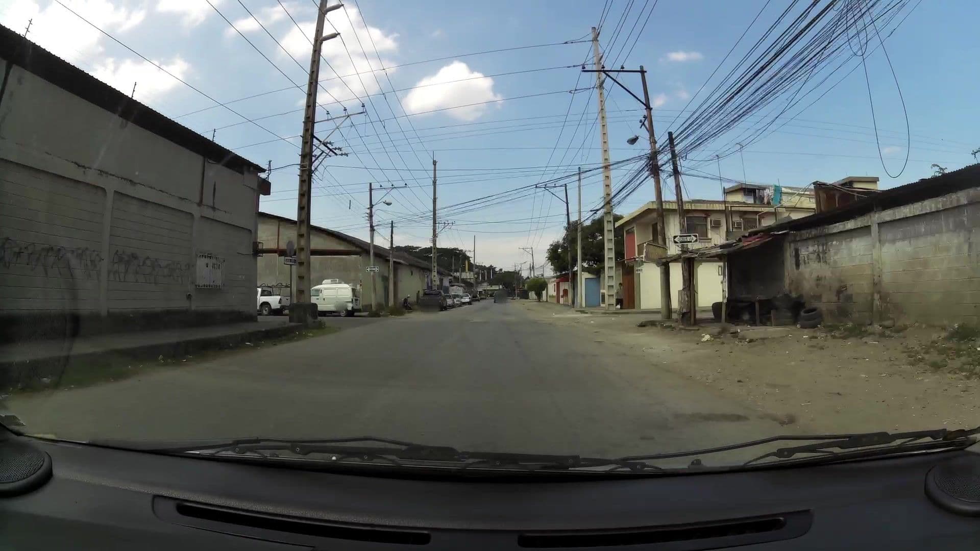 Street view near Motel Villa U, Guayaquil