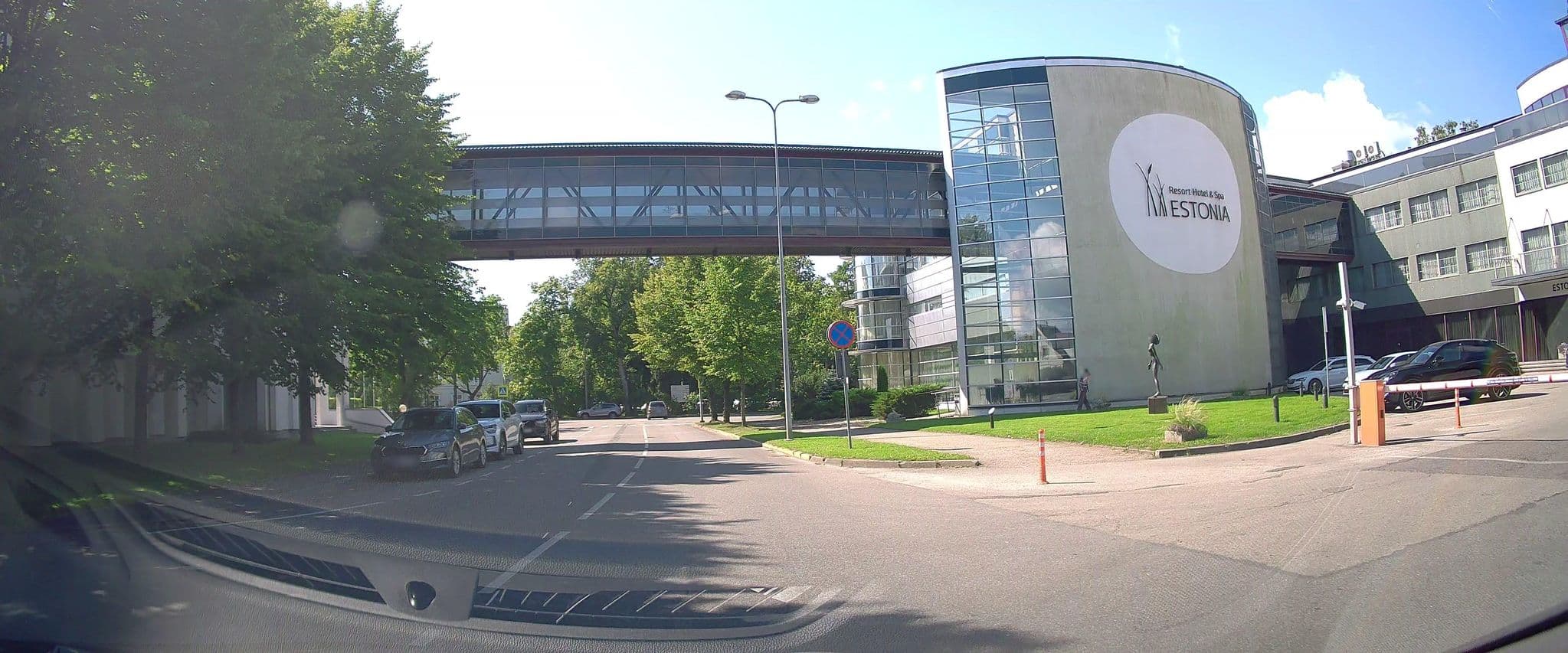 Street view near Estonia Spaa- ja konverentsimaja, Pärnu — © ESTmapper1001 (CC BY-SA · Mapillary)