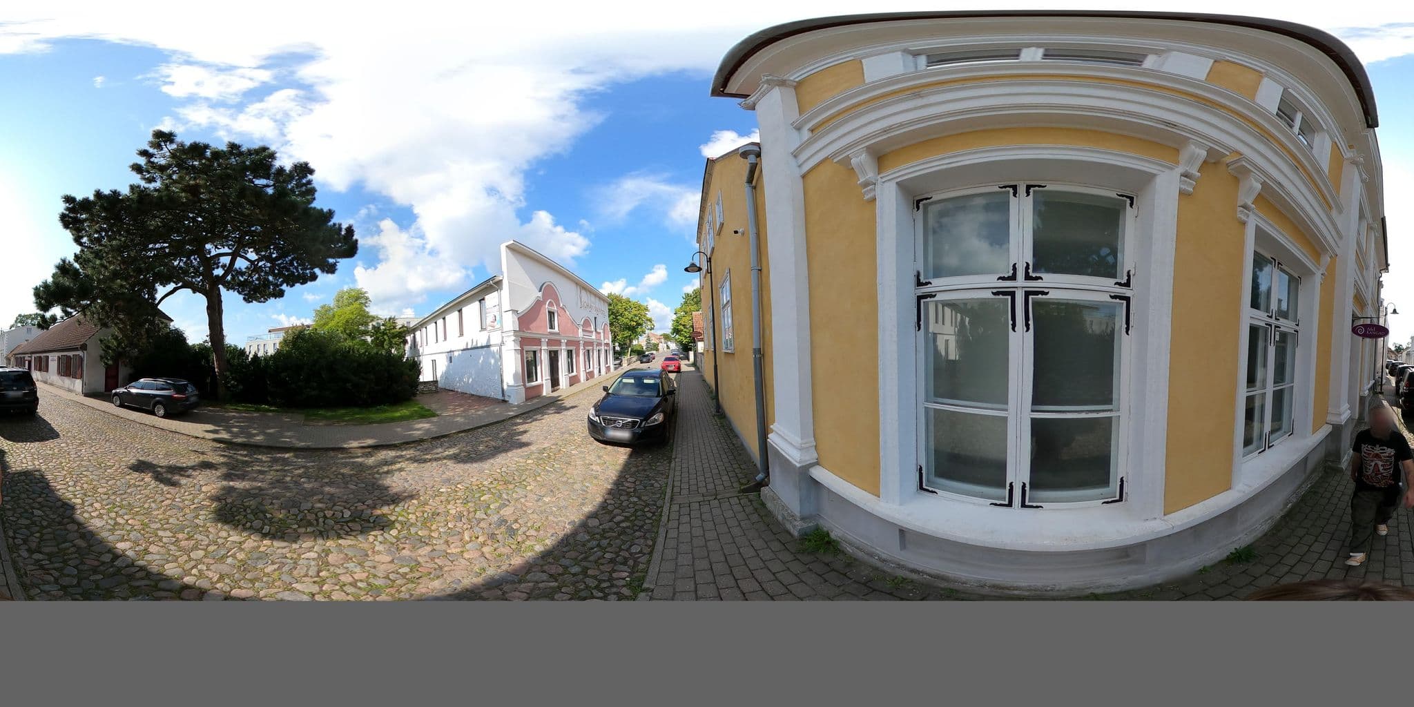 Street view near Johan SPA, Kuressaare — © richlv (CC BY-SA · Mapillary)