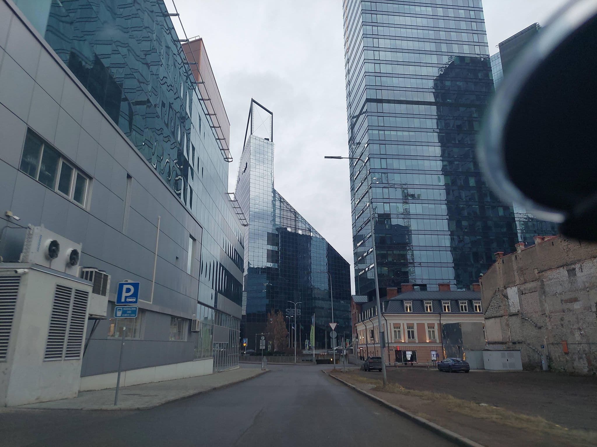 Street view near Radisson Collection Hotel, Kesklinn — © Apirnus (CC BY-SA · Mapillary)
