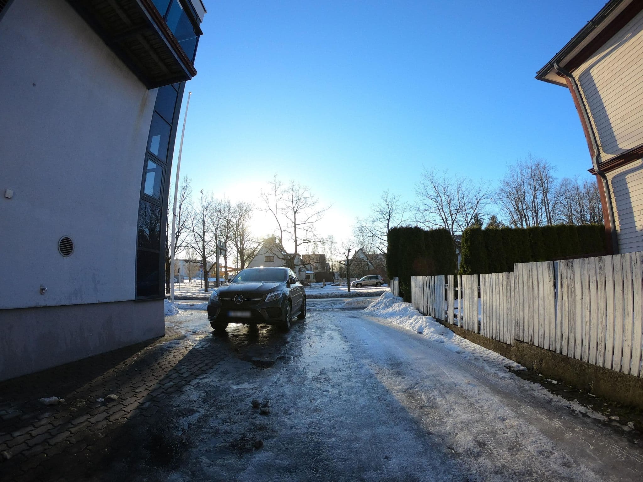 Street view near Tammsaare Hotell, Pärnu — © richlv (CC BY-SA · Mapillary)
