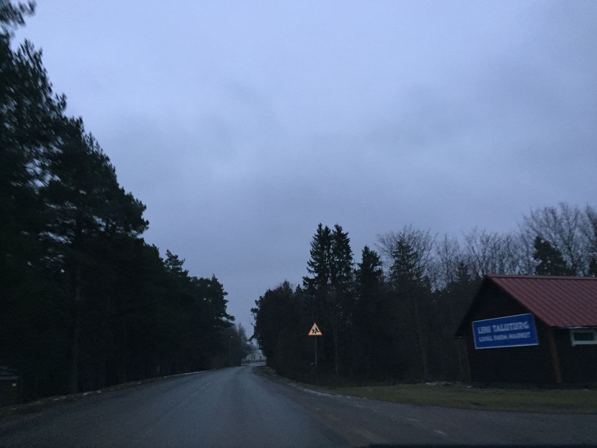 Street view near Willa Inga, Orissaare — © richlv (CC BY-SA · Mapillary)