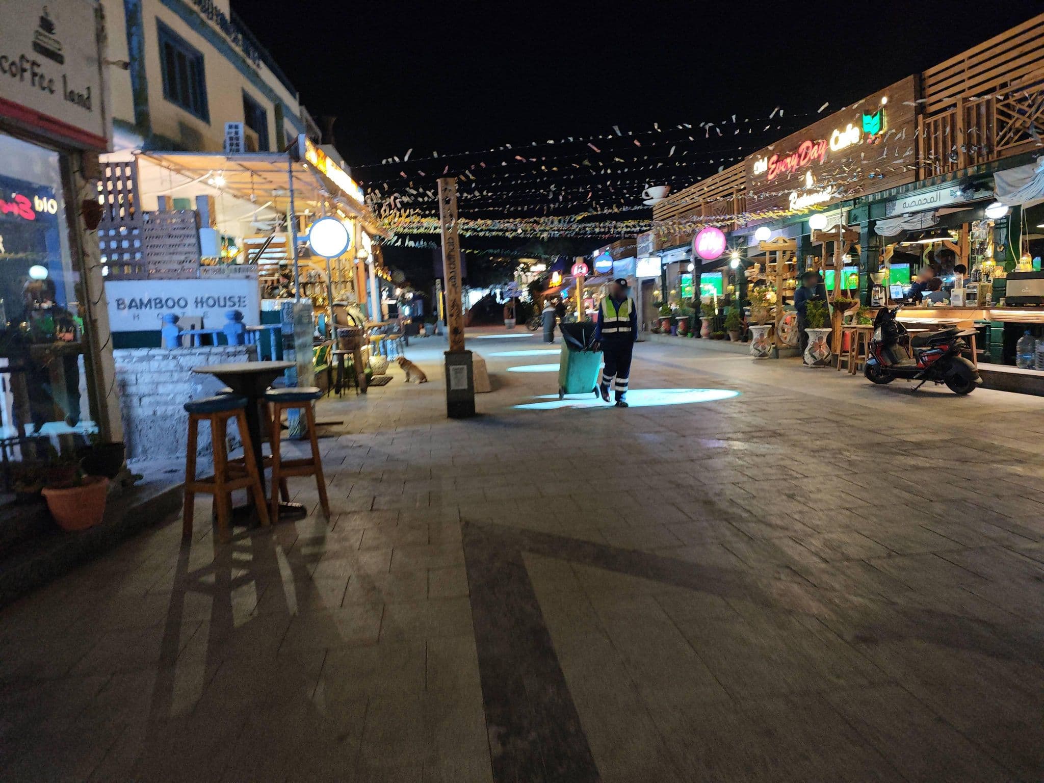 Street view near Bamboo House, Dahab — © xIa0che (CC BY-SA · Mapillary)