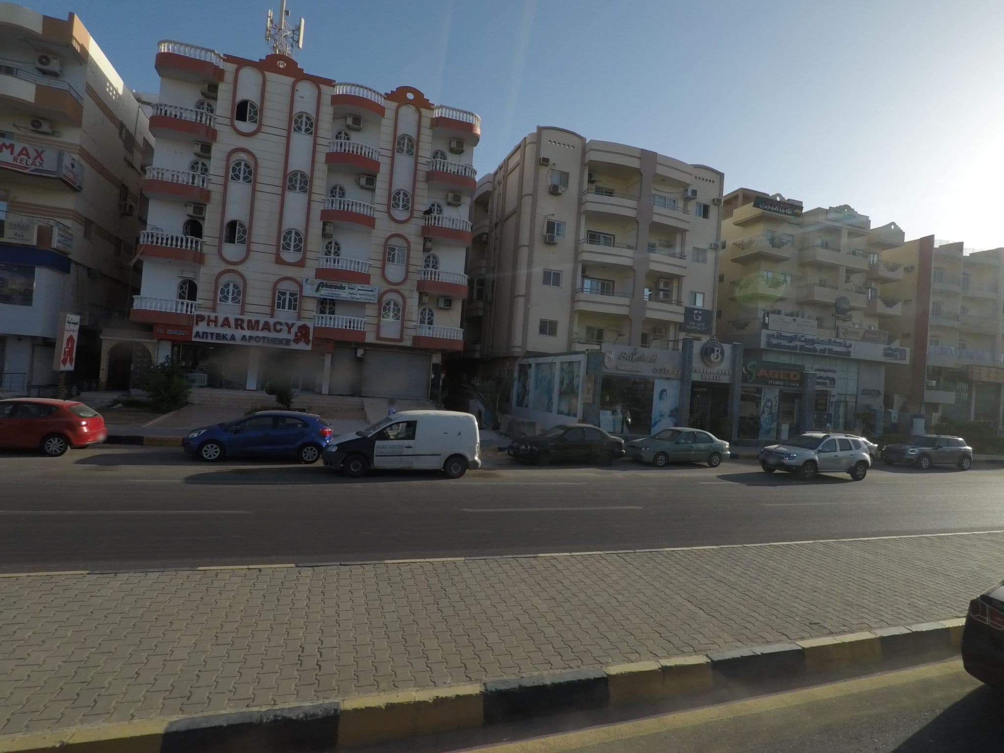 Street view near El Kawser private hospital, Hurghada