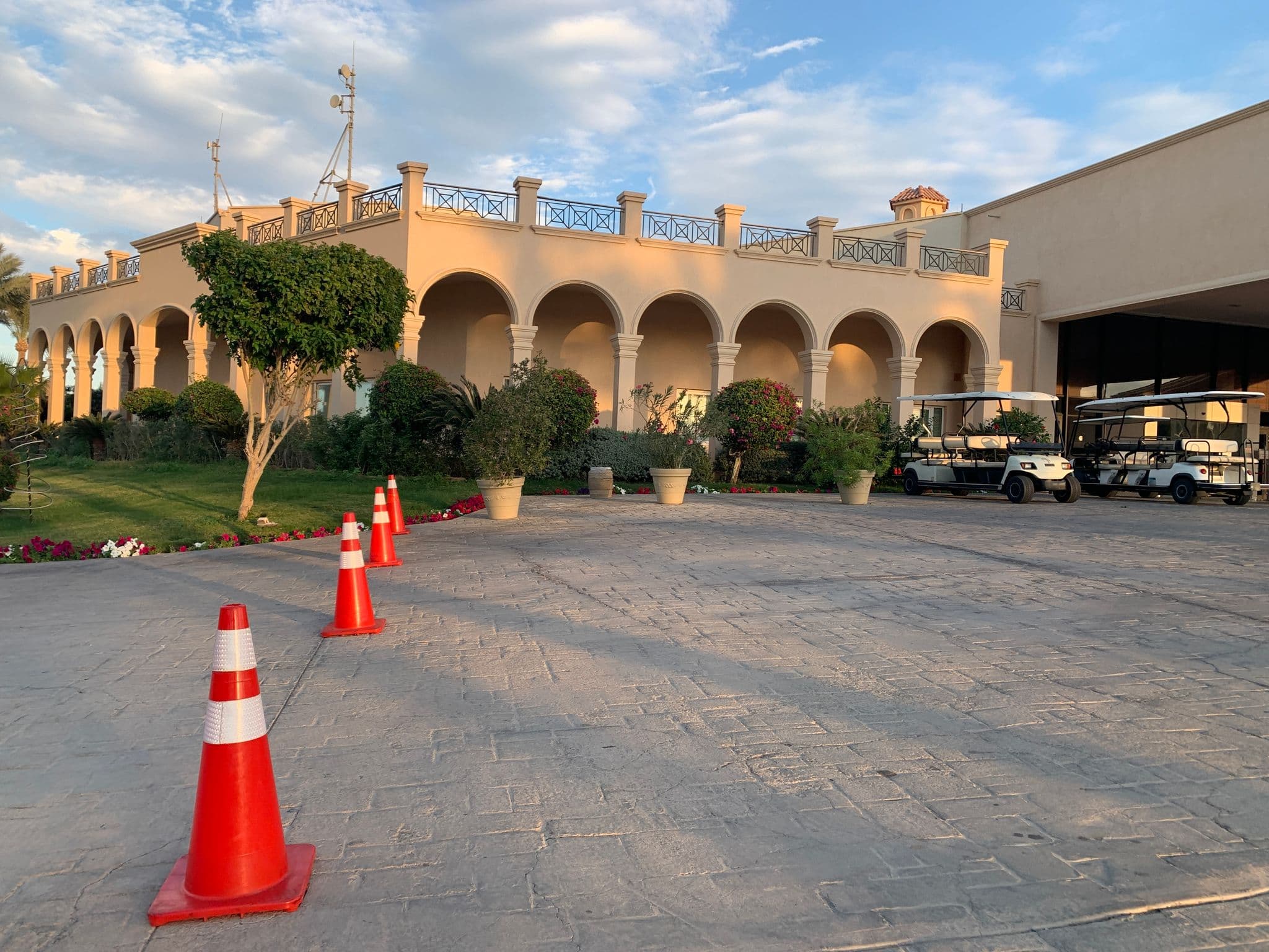 Street view near Cleopatra Luxury Resort Collection, Sharm el-Sheikh — © egorka (CC BY-SA · Mapillary)