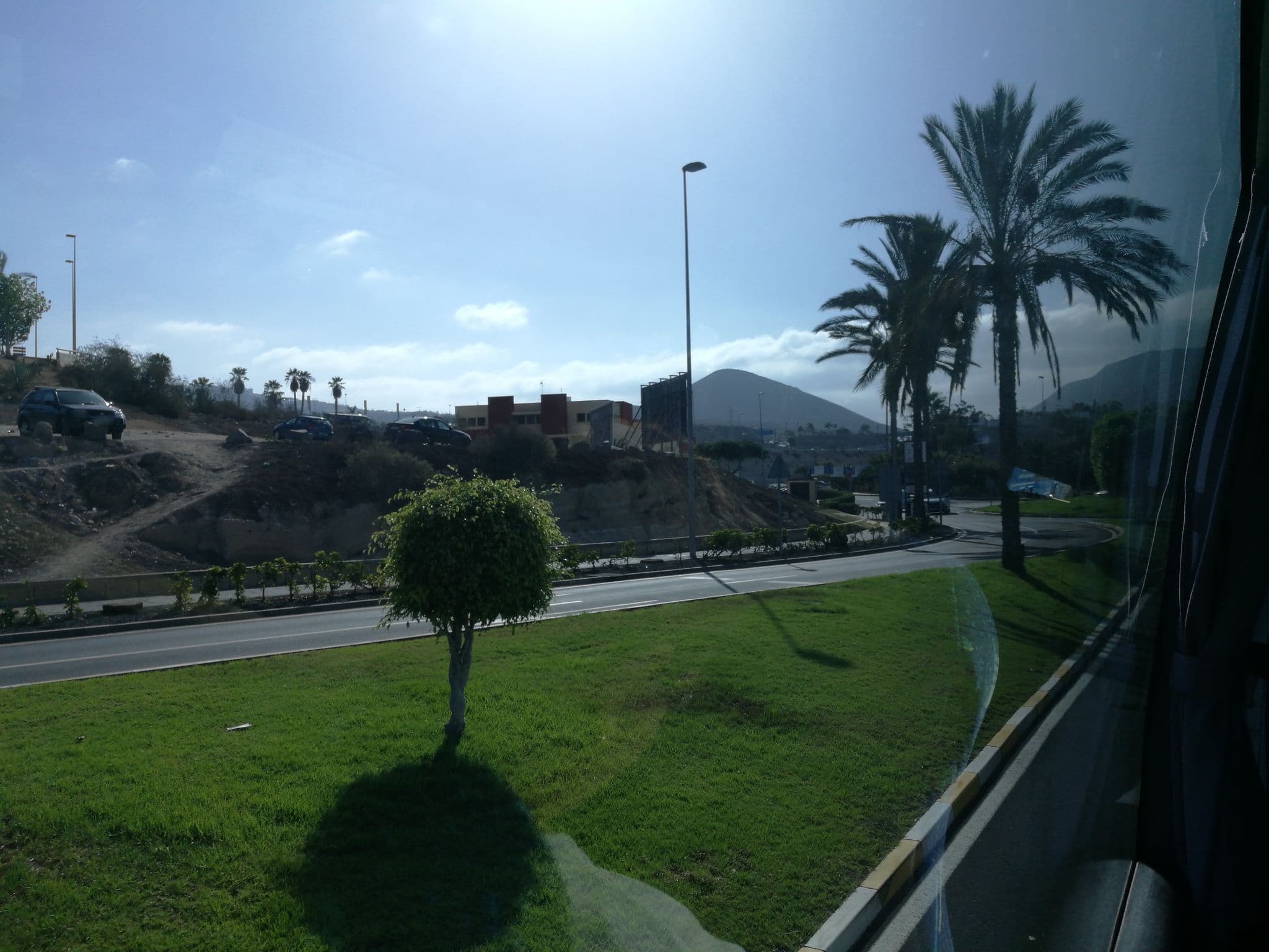 Street view near Las Terrazas, Playa de las Américas