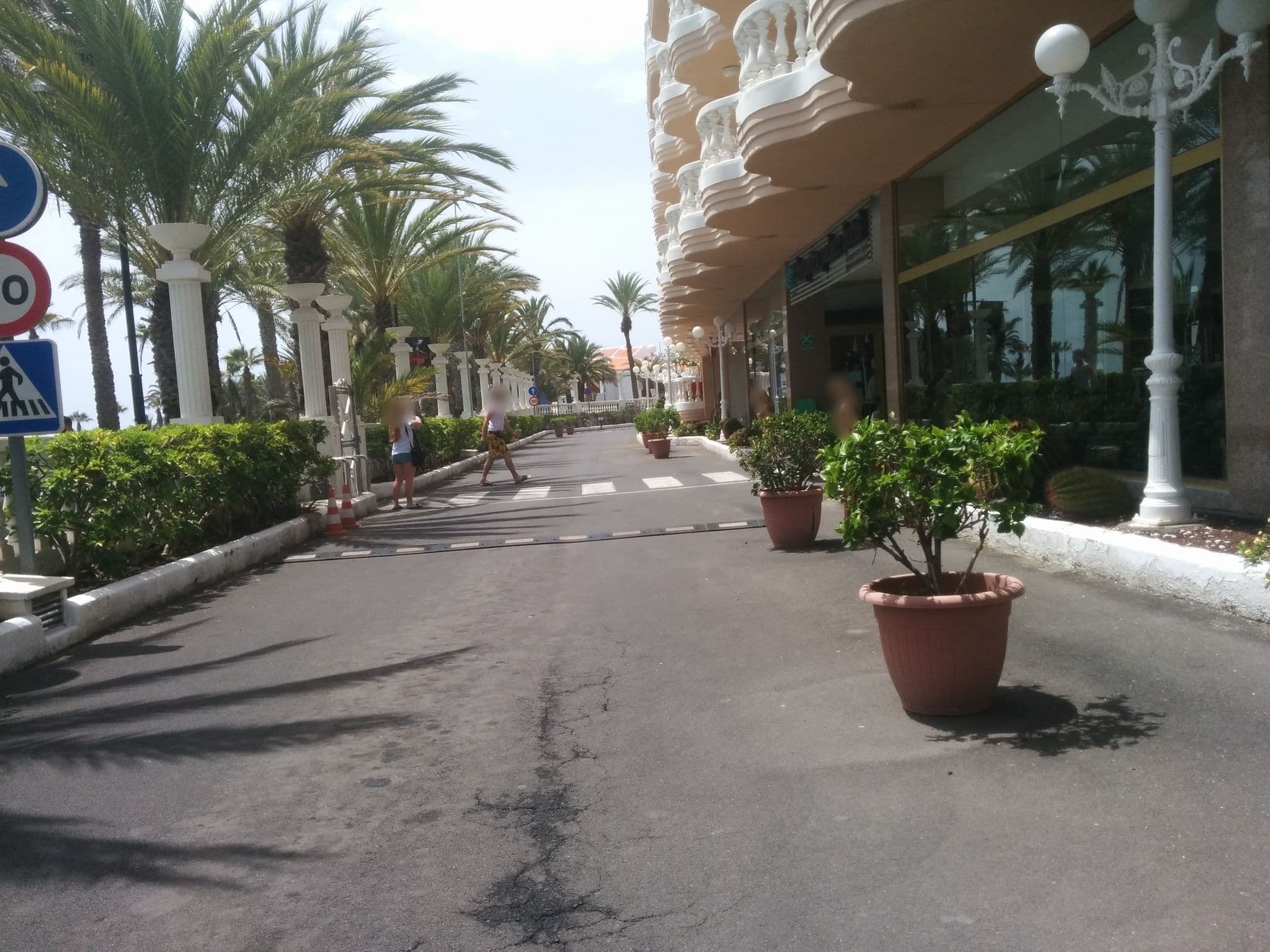 Street view near Cleopatra Palace, Playa de las Américas