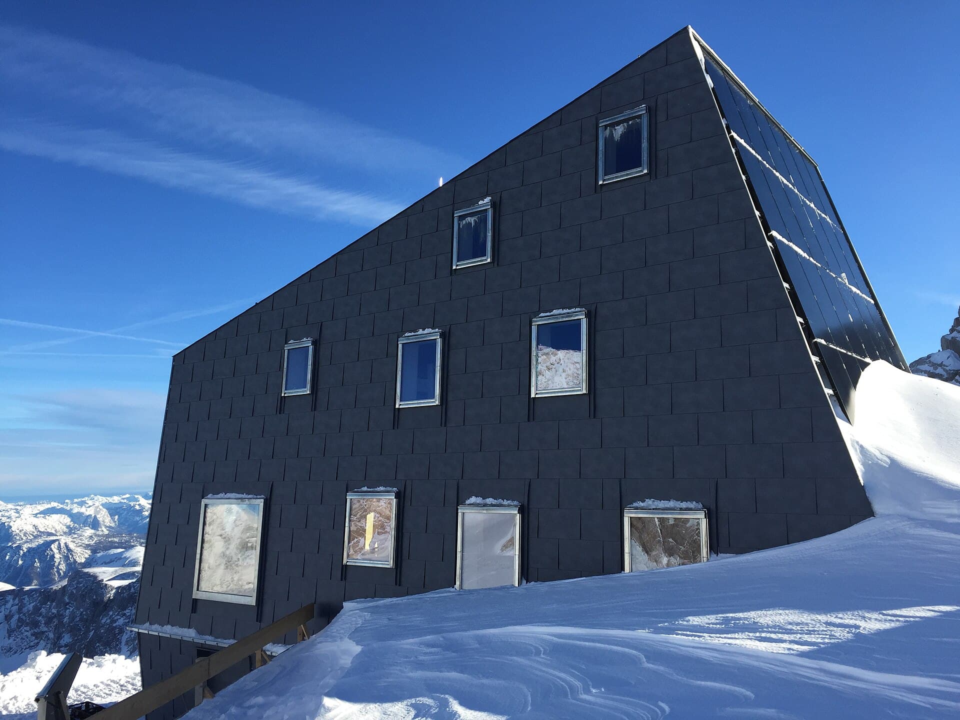 Seethalerhütte (via Wikimedia Commons, CC BY-SA 4.0)