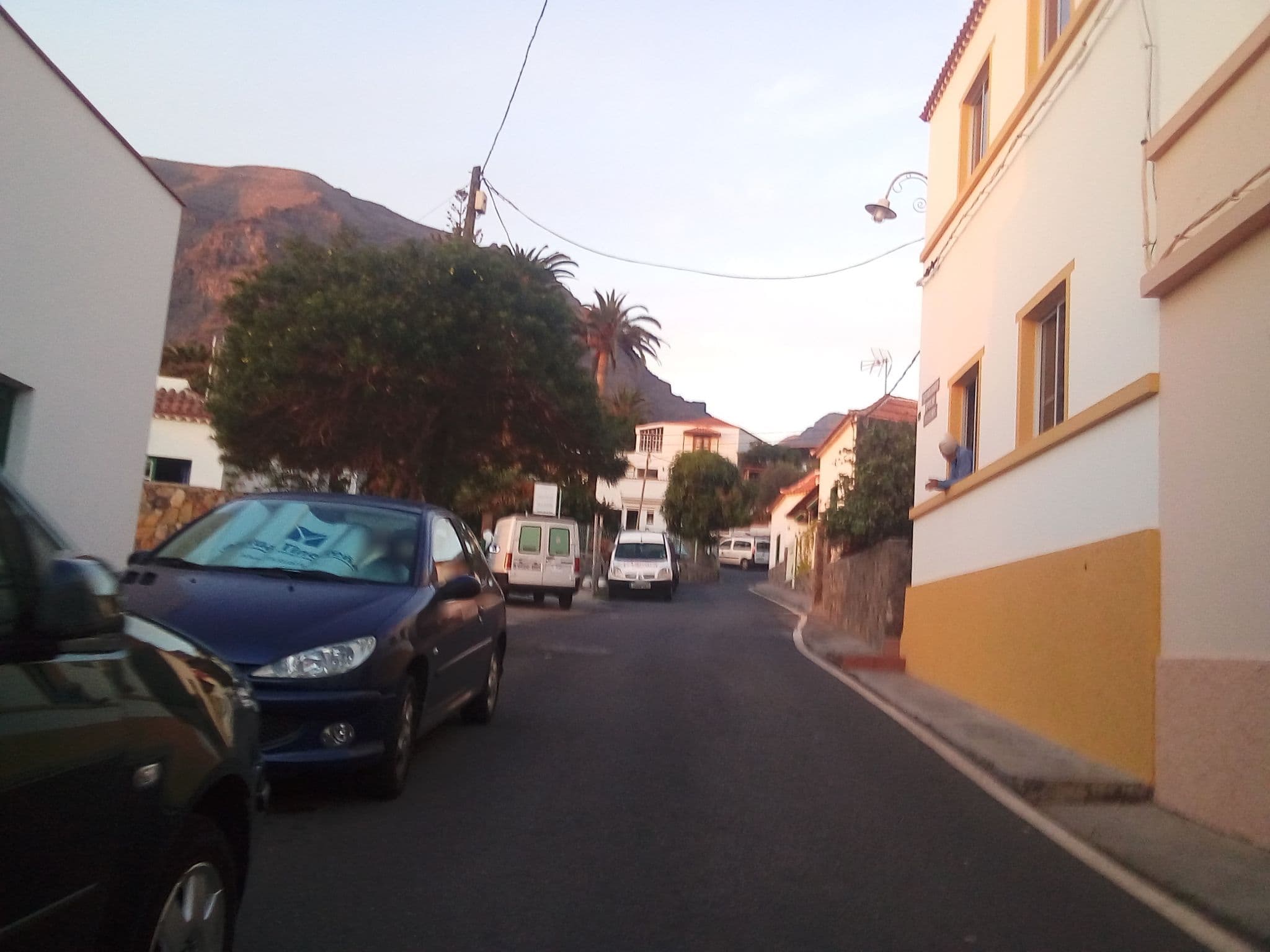 Street view near Apartamentos Canario, Alajeró — © sp4rkie (CC BY-SA · Mapillary)