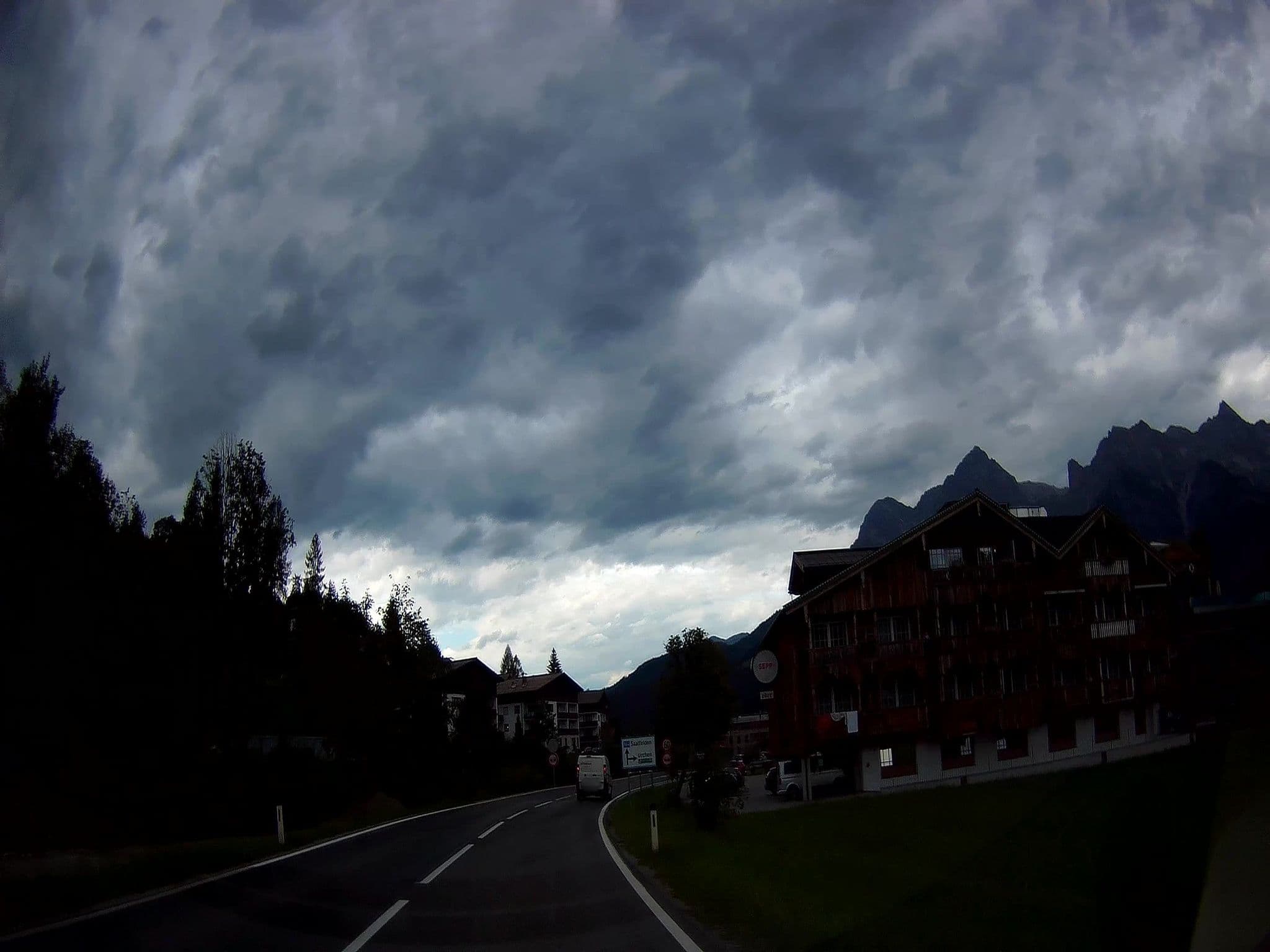 Street view near Sepp, Maria Alm am Steinernen Meer — © fuchserl (CC BY-SA · Mapillary)
