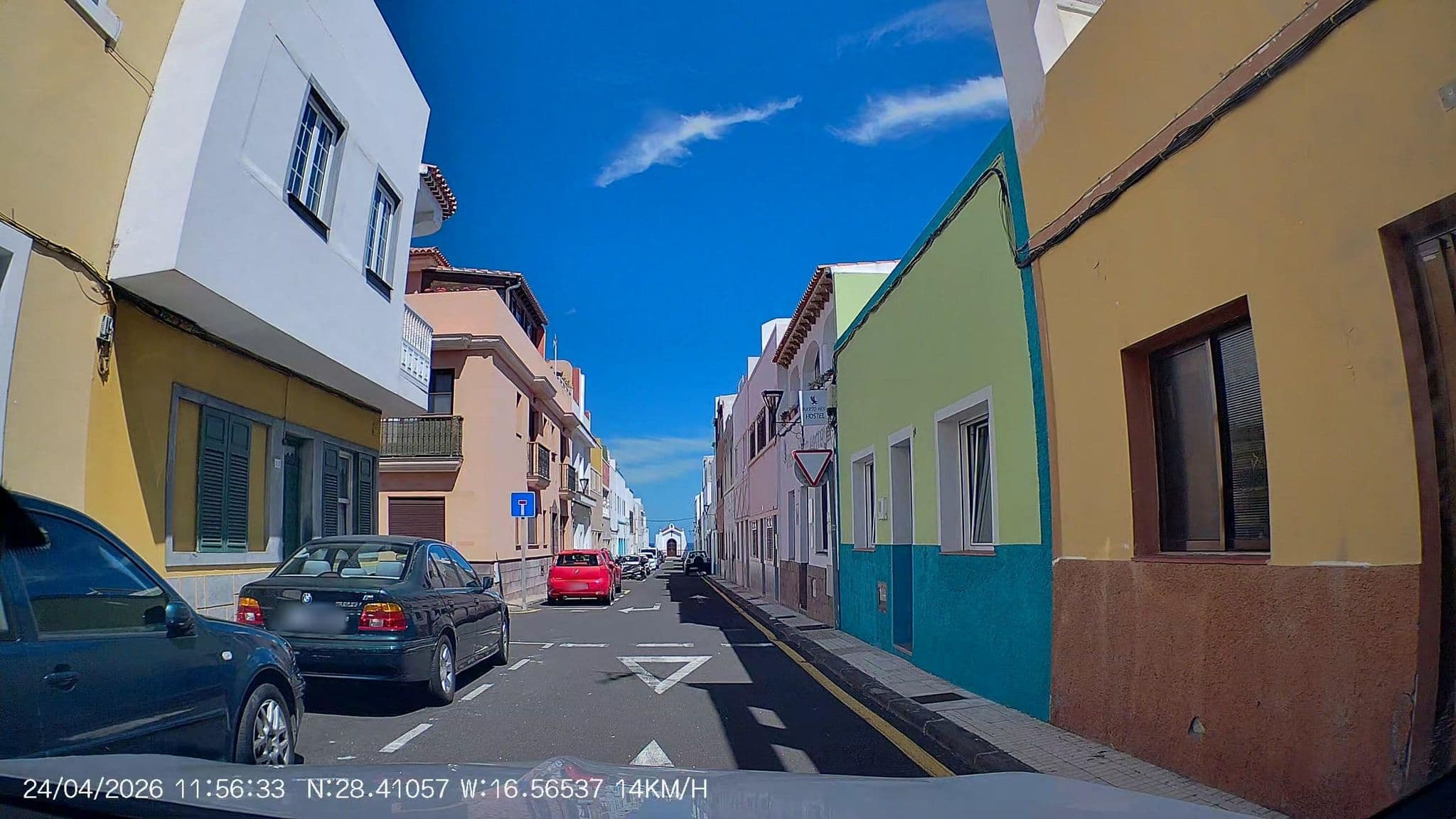 Street view near Puerto Nest Hostel, Puerto de la Cruz — © AR88 (CC BY-SA · Mapillary)