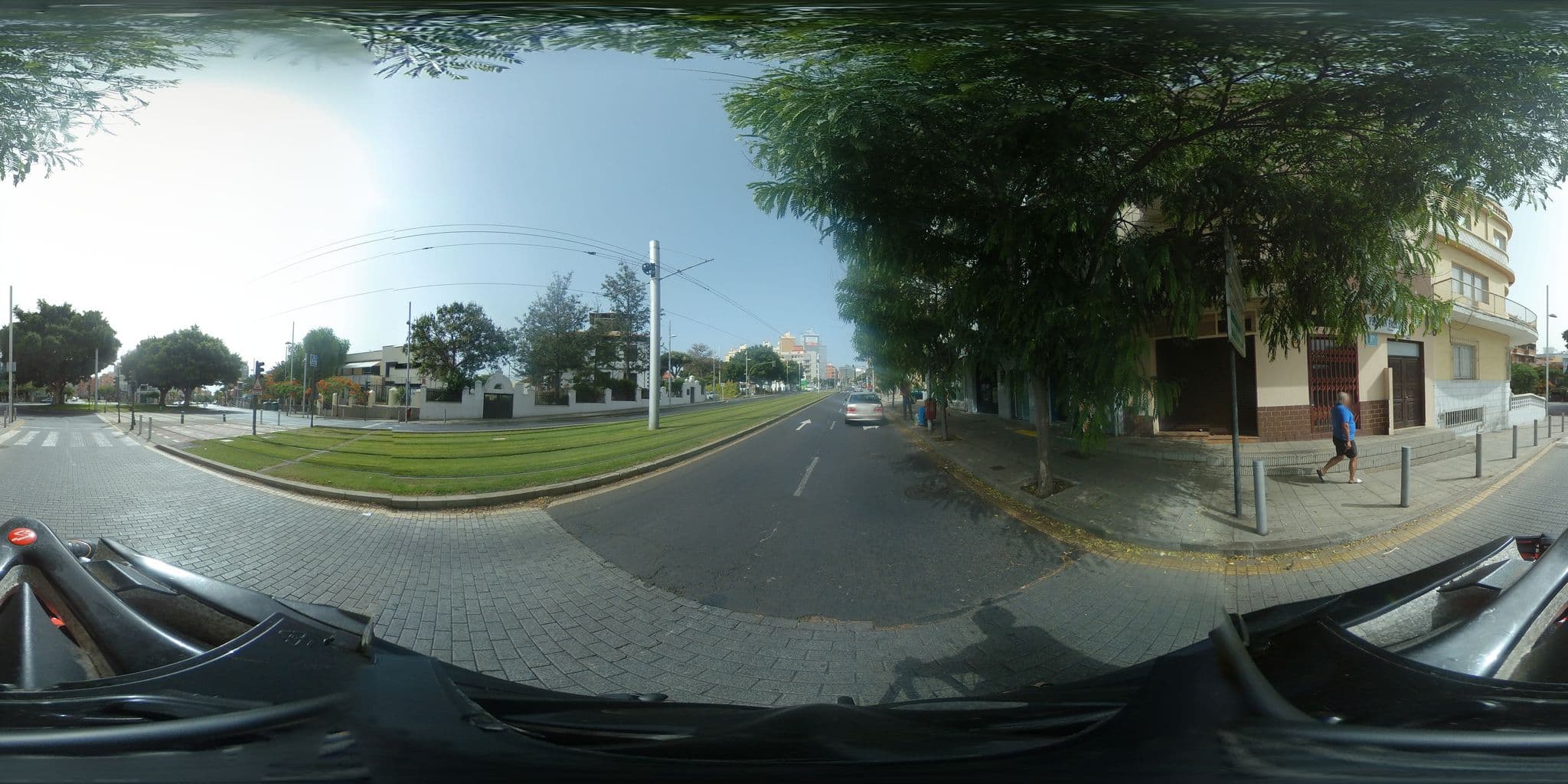 Street view near Pension Padron, Santa Cruz de Tenerife — © javiersanp (CC BY-SA · Mapillary)