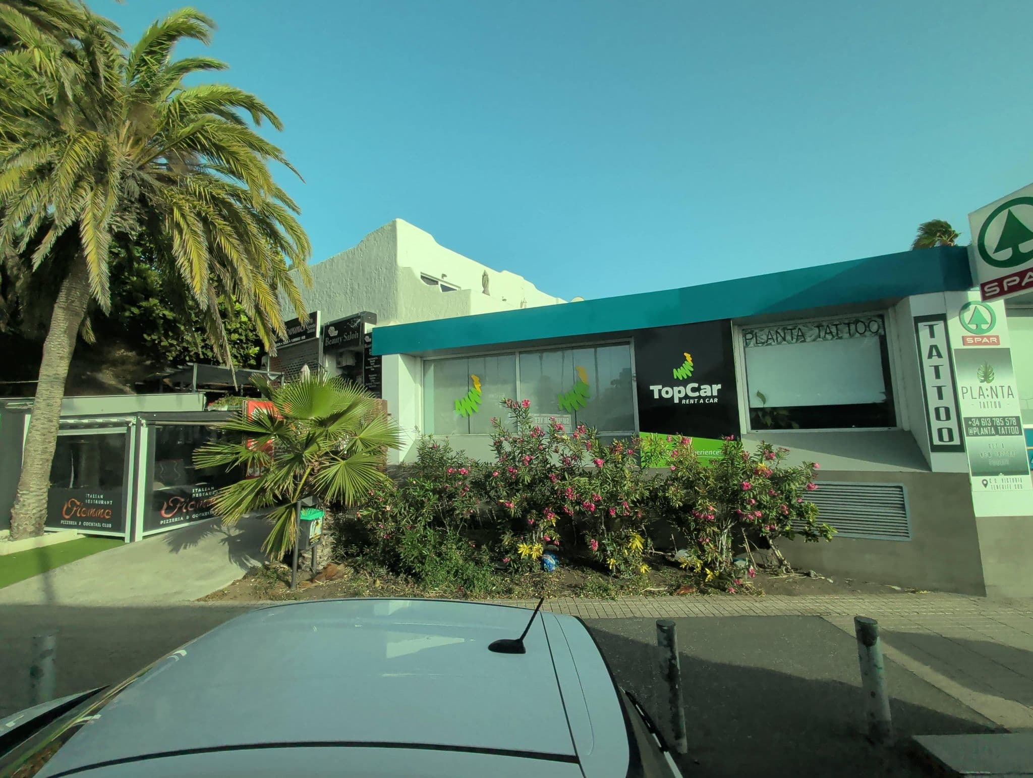 Street view near Victoria, Playa de las Américas