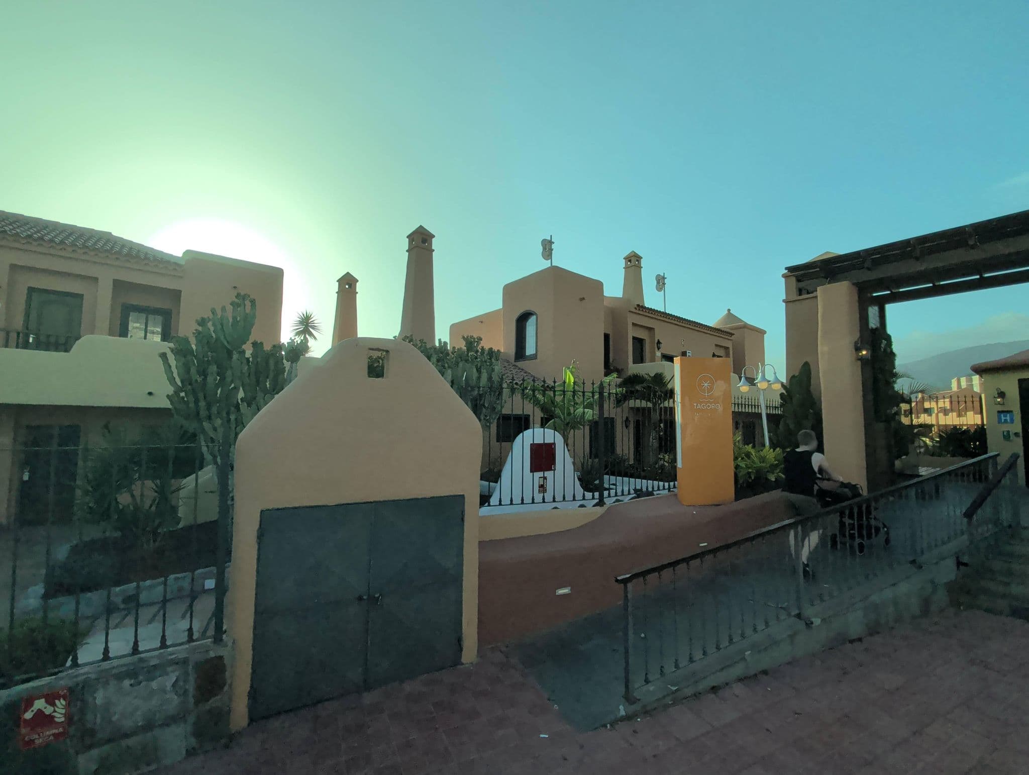 Street view near Hotel Tagoro Family & Fun, Playa de las Américas