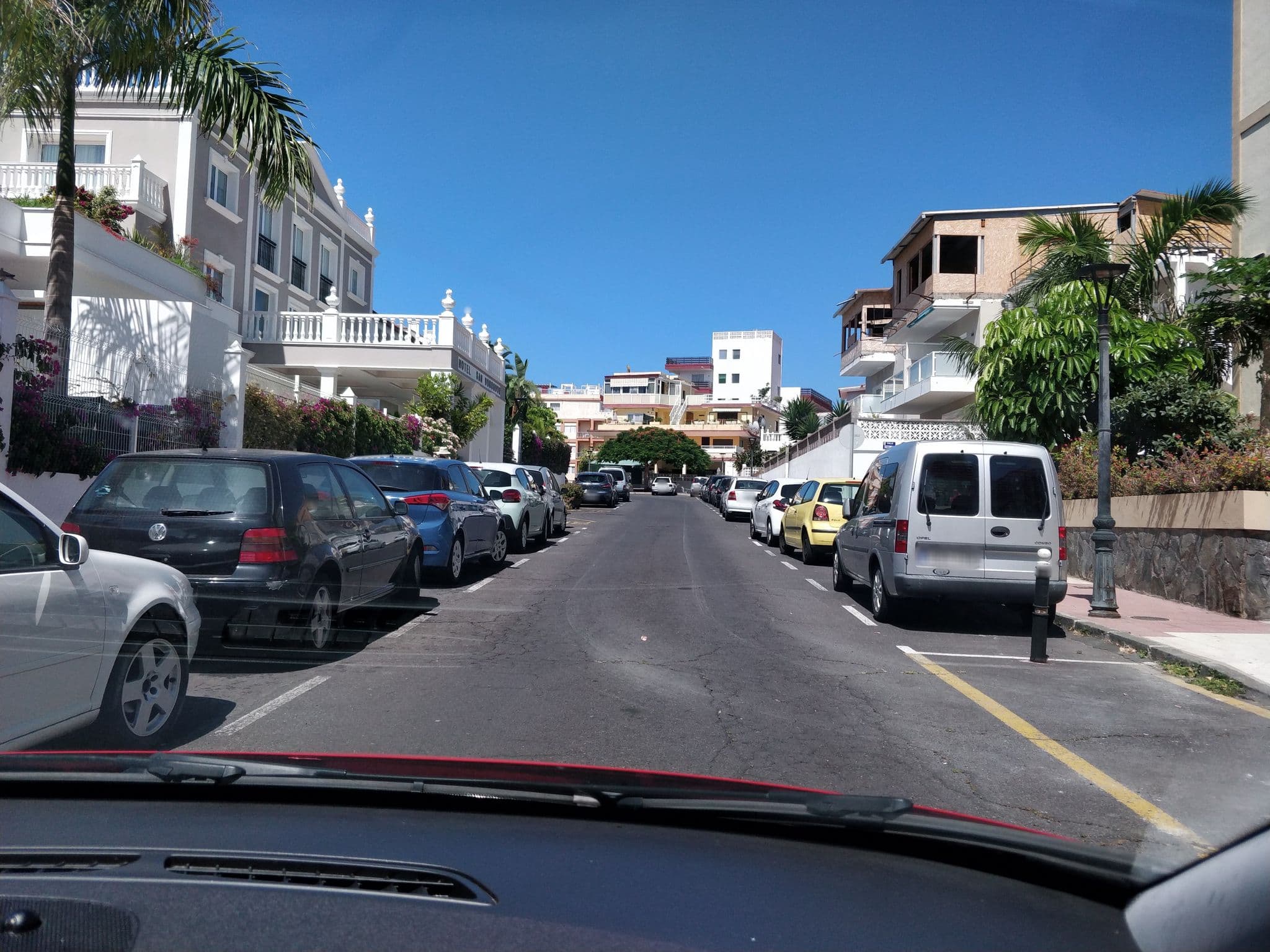 Street view near San Borondon, Puerto de la Cruz — © cronoser (CC BY-SA · Mapillary)