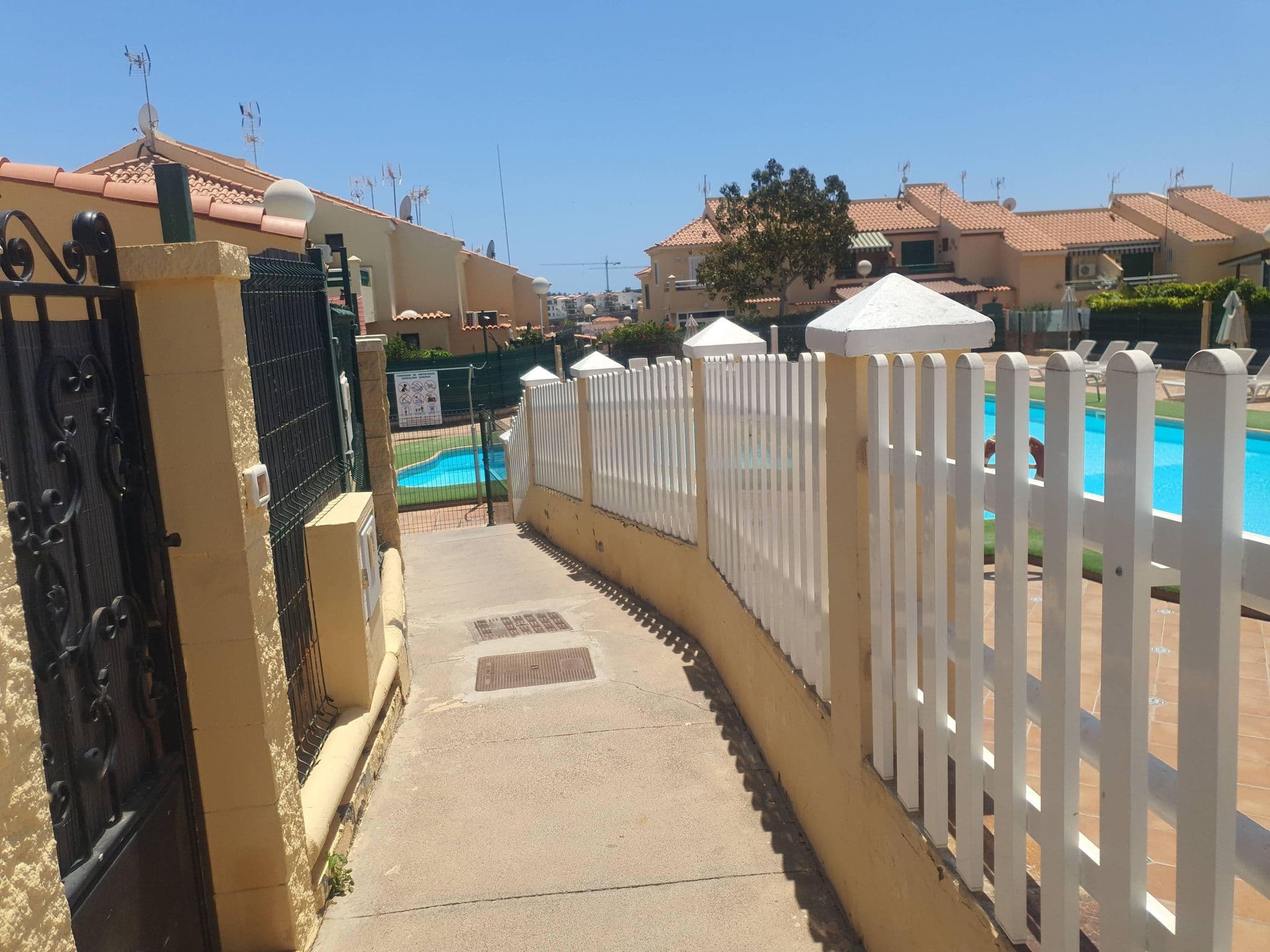 Street view near Bungalow Sonnemar, Maspalomas — © Ianjavier2011 (CC BY-SA · Mapillary)