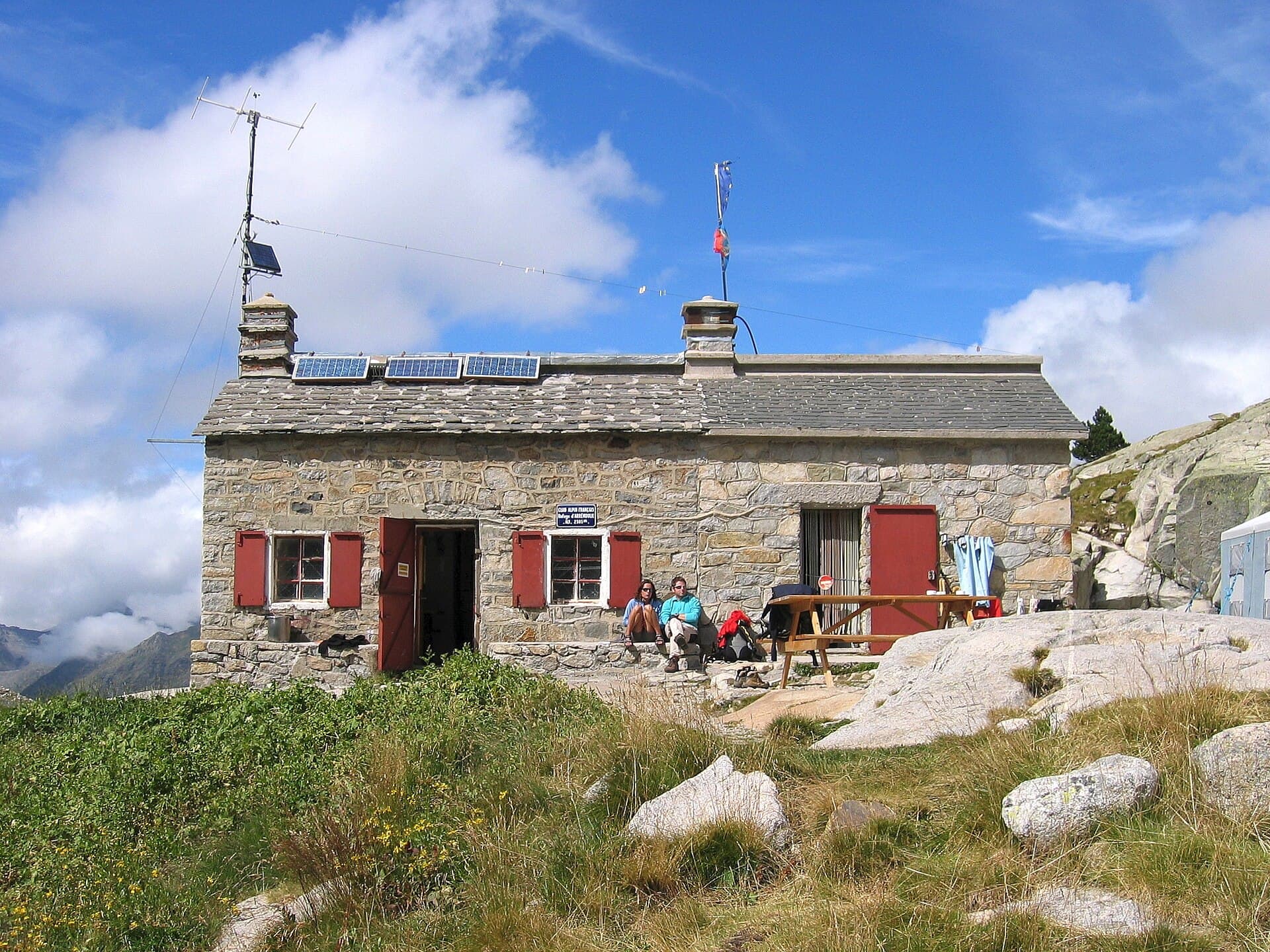 Refuge d'Arrémoulit (via Wikimedia Commons, CC BY 4.0)