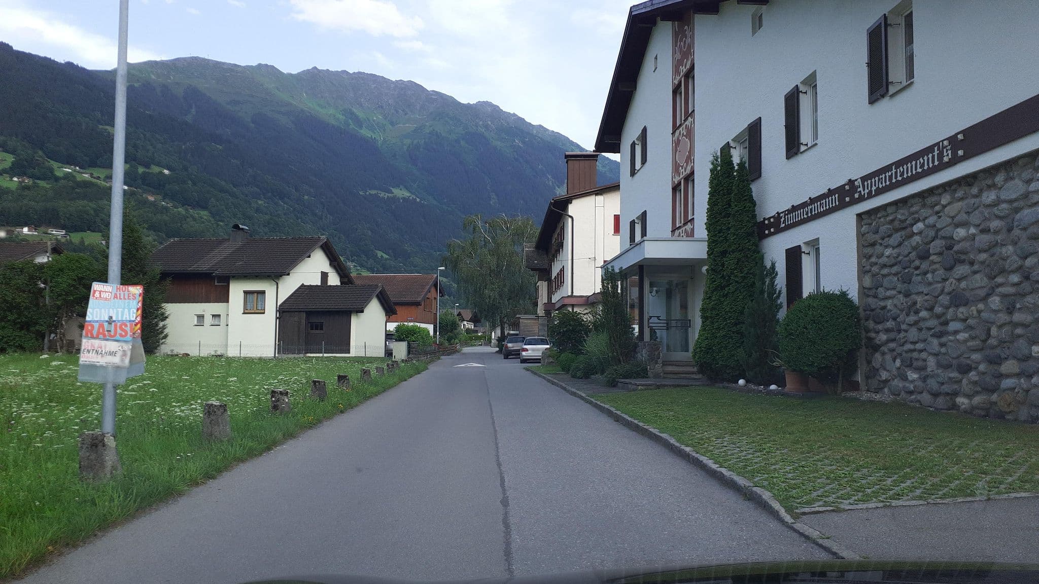 Street view near Gästehaus Zimmermann, Tschagguns — © brokuli86 (CC BY-SA · Mapillary)