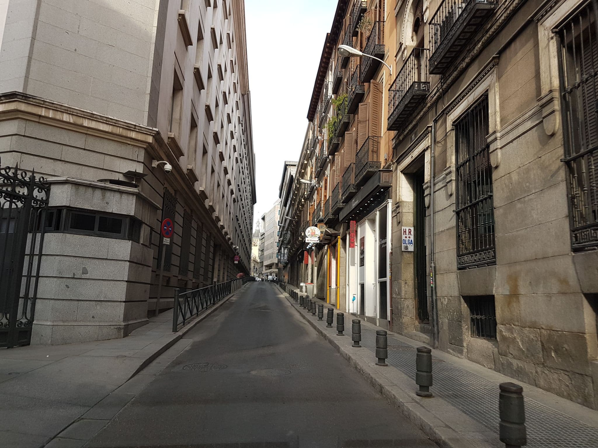 Street view near Hostal Olga, Las Cortes — © Ralvar (CC BY-SA · Mapillary)