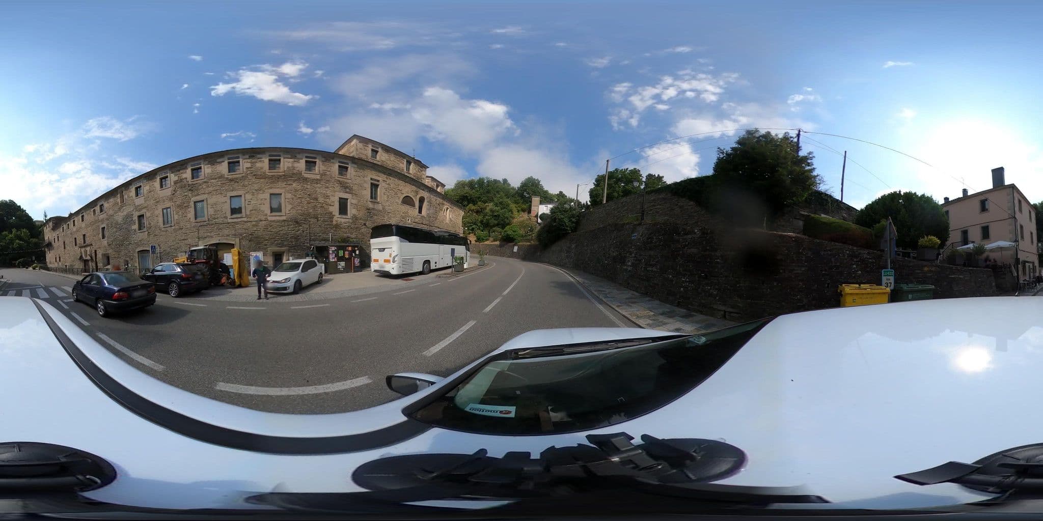 Street view near Albergue do Mosteiro de Samos, Samos — © jqngarcia (CC BY-SA · Mapillary)