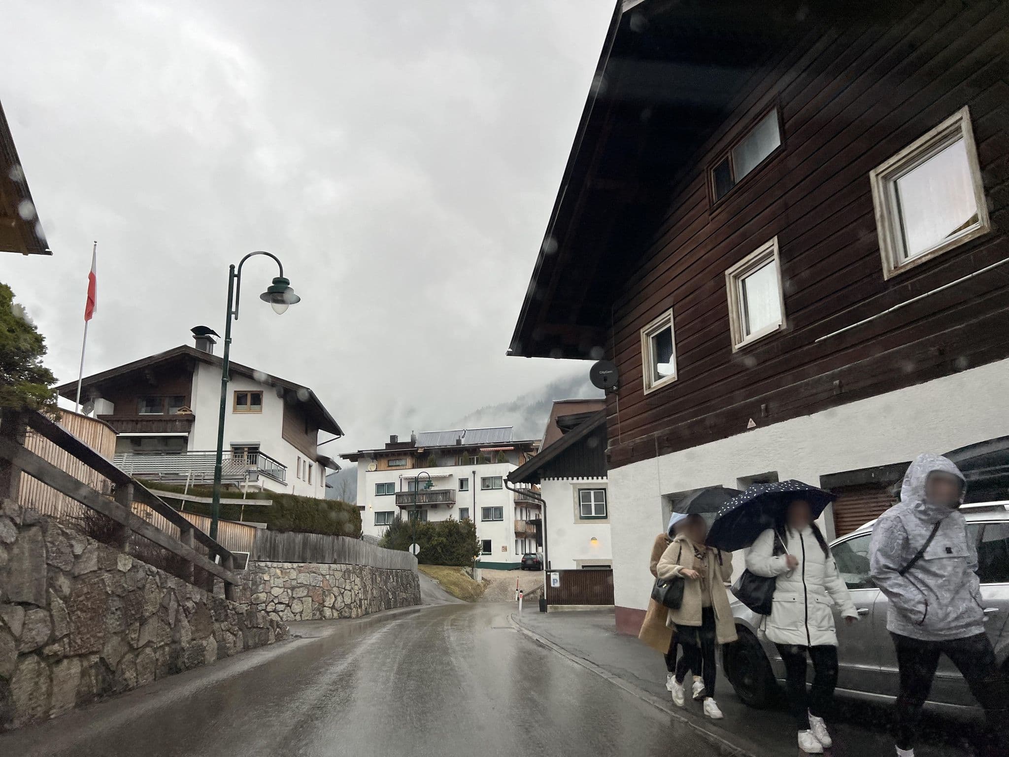 Street view near Hotel Garni Alpenhof Lermoos - Ihre Frühstückspension in Lermoos, Lermoos — © ottor (CC BY-SA · Mapillary)