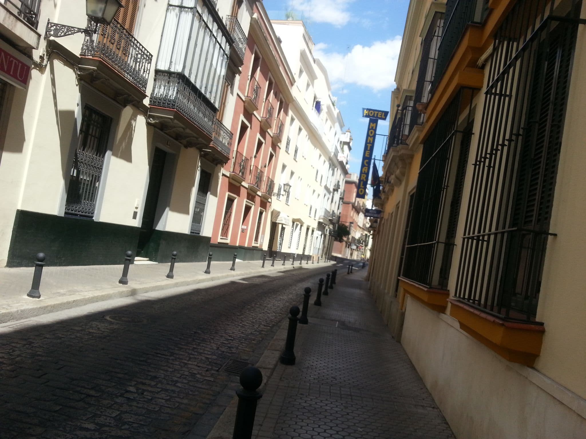 Street view near Gravina 51, Sevilla