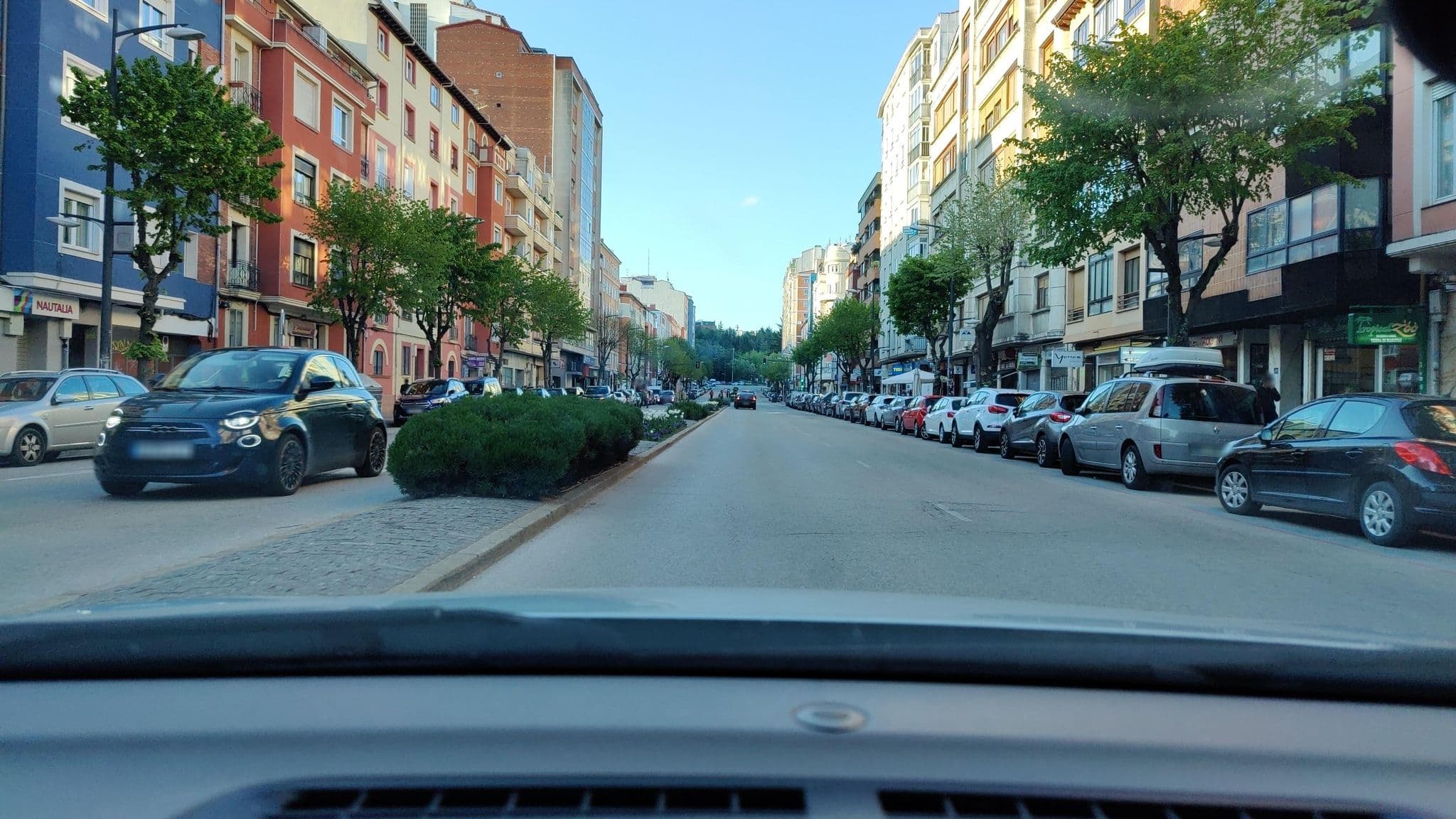 Street view near Sedano, Burgos — © cronoser (CC BY-SA · Mapillary)