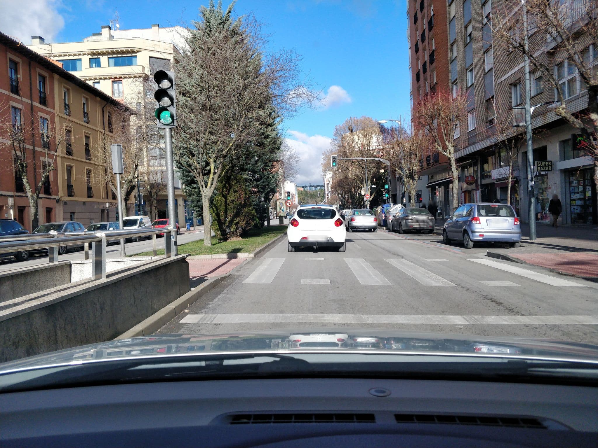 Street view near Hotel Maria Luisa, Burgos — © cronoser (CC BY-SA · Mapillary)