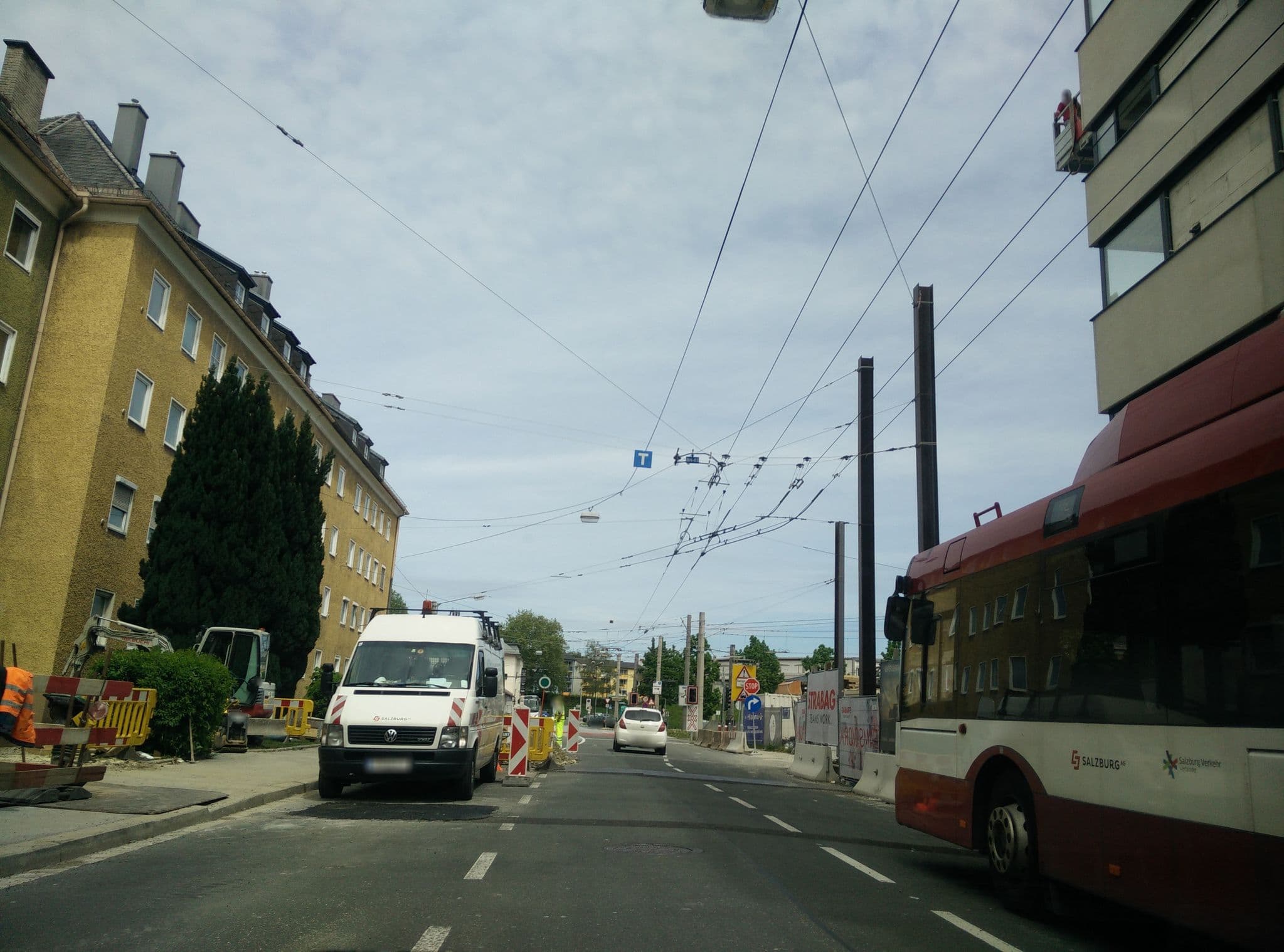 Street view near harry’s xl hotel, Salzburg — © knjegi (CC BY-SA · Mapillary)