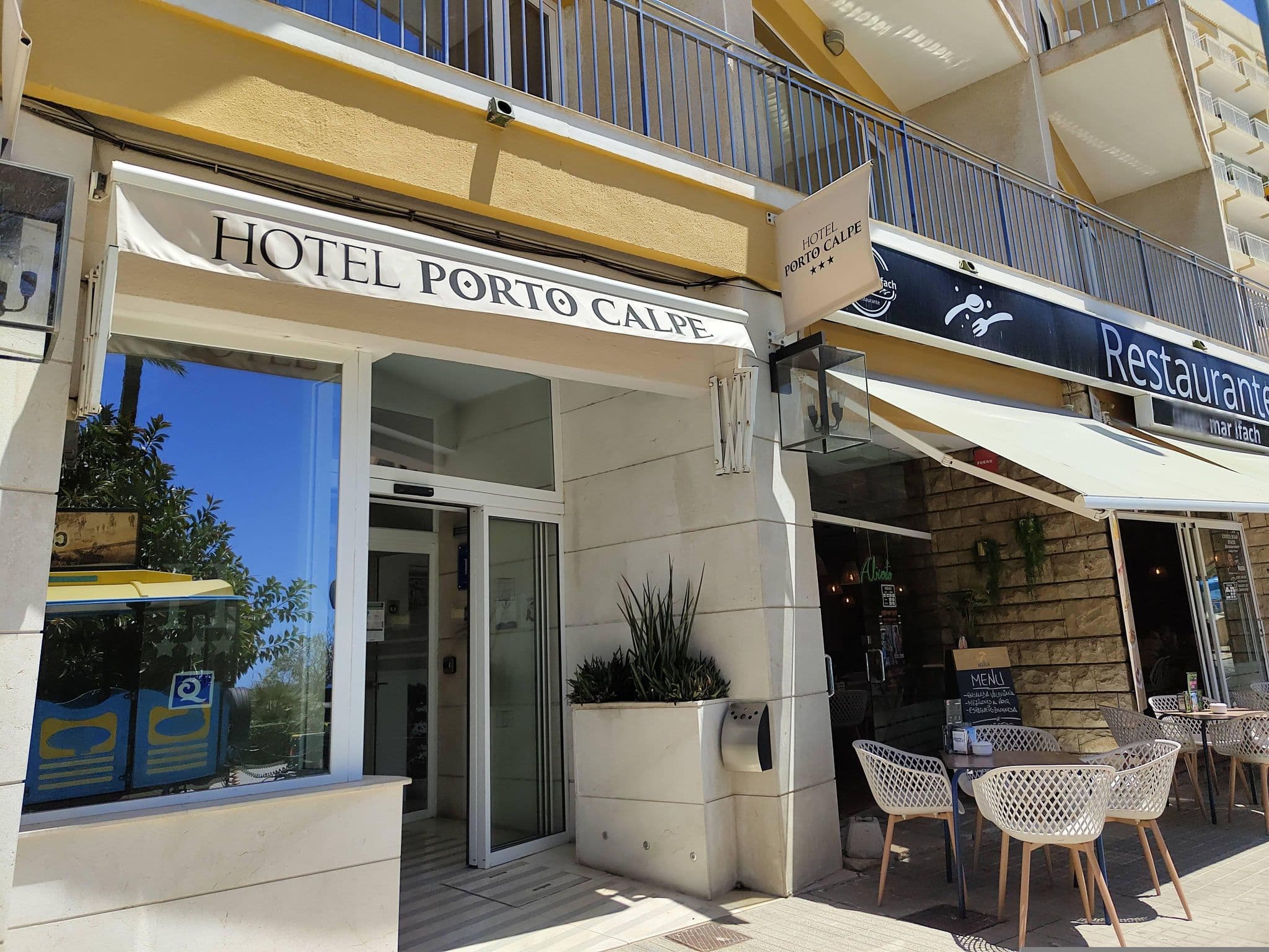Street view near Porto Calpe, Calp — © tjorim (CC BY-SA · Mapillary)