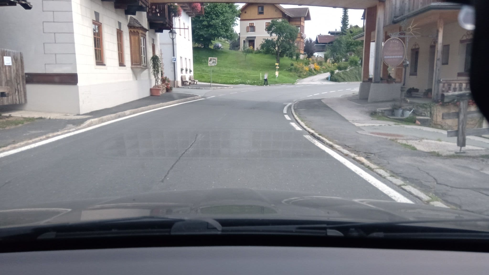 Street view near Hotel Zum Weissensee, Steinfeld — © christianertler (CC BY-SA · Mapillary)