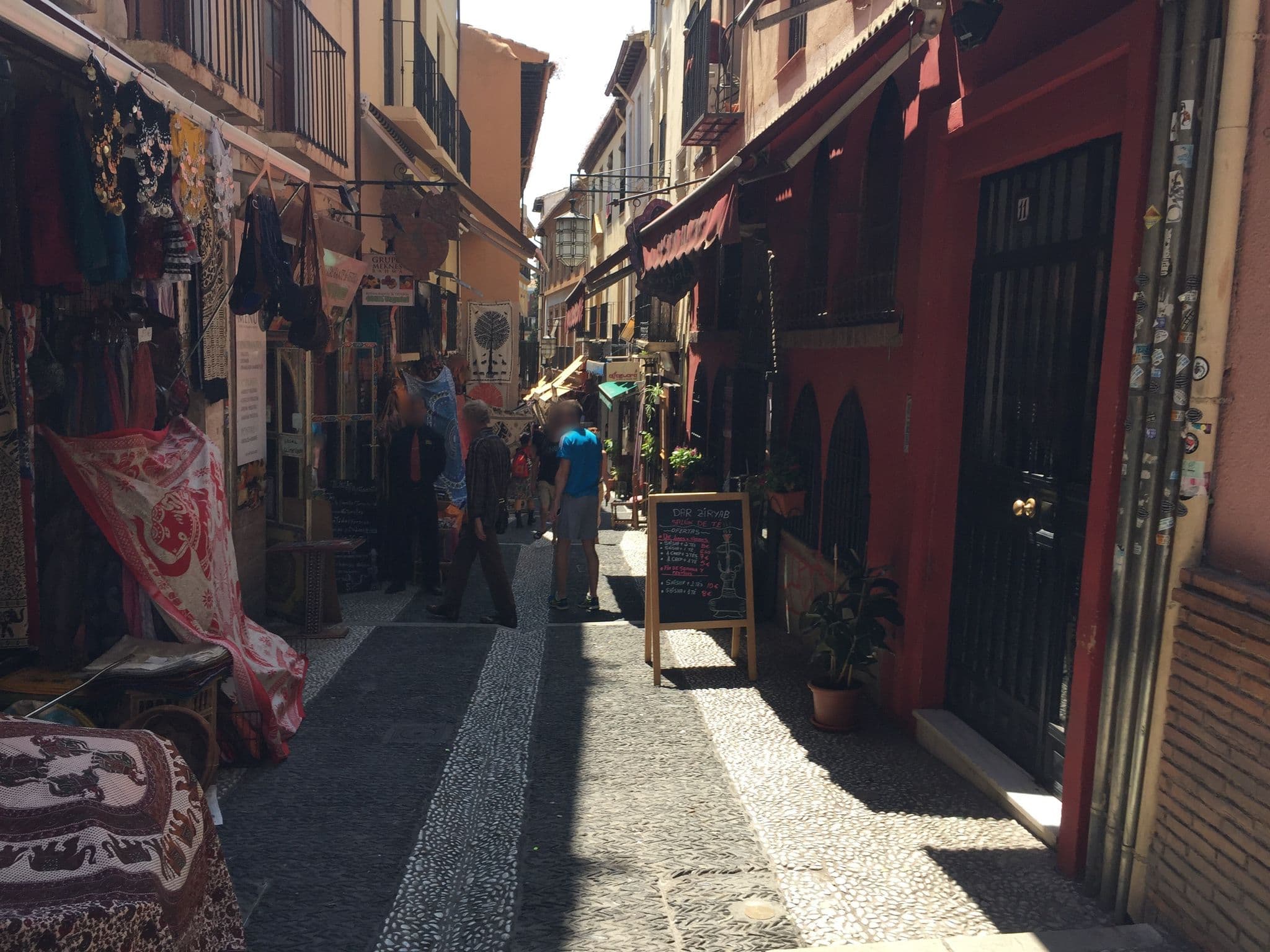 Street view near Oasis Backpackers Hostel, Granada