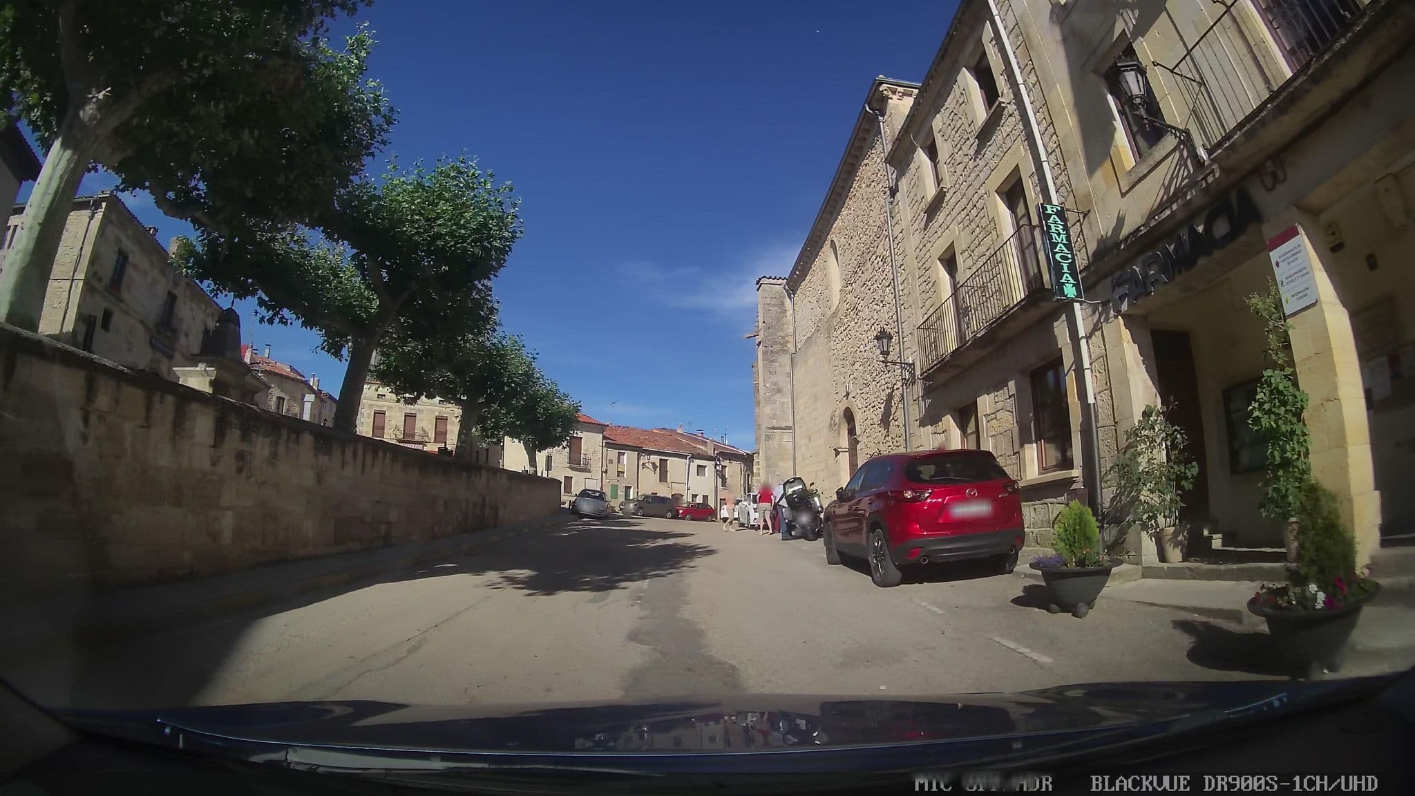 Street view near Hotel Tres Coronas, Salas de los Infantes — © sanchi (CC BY-SA · Mapillary)